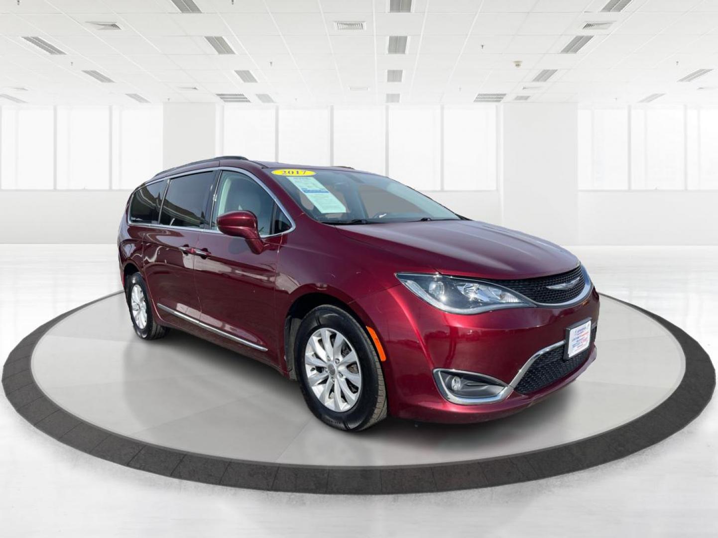 2017 Chrysler Pacifica Touring-L (2C4RC1BG2HR) with an 3.6L V-6 DOHC engine, located at 1230 East Main St, Xenia, OH, 45385, (937) 908-9800, 39.688026, -83.910172 - 2017 Chrysler Pacifica Touring-L - Photo#0