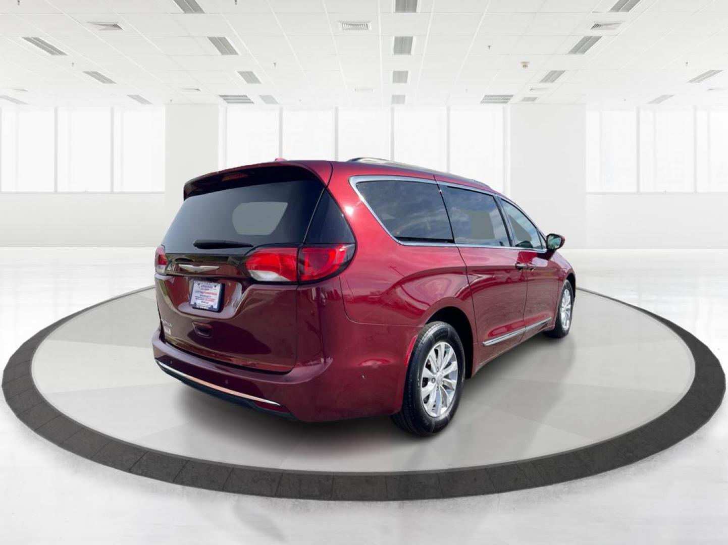2017 Chrysler Pacifica Touring-L (2C4RC1BG2HR) with an 3.6L V-6 DOHC engine, located at 1230 East Main St, Xenia, OH, 45385, (937) 908-9800, 39.688026, -83.910172 - 2017 Chrysler Pacifica Touring-L - Photo#2