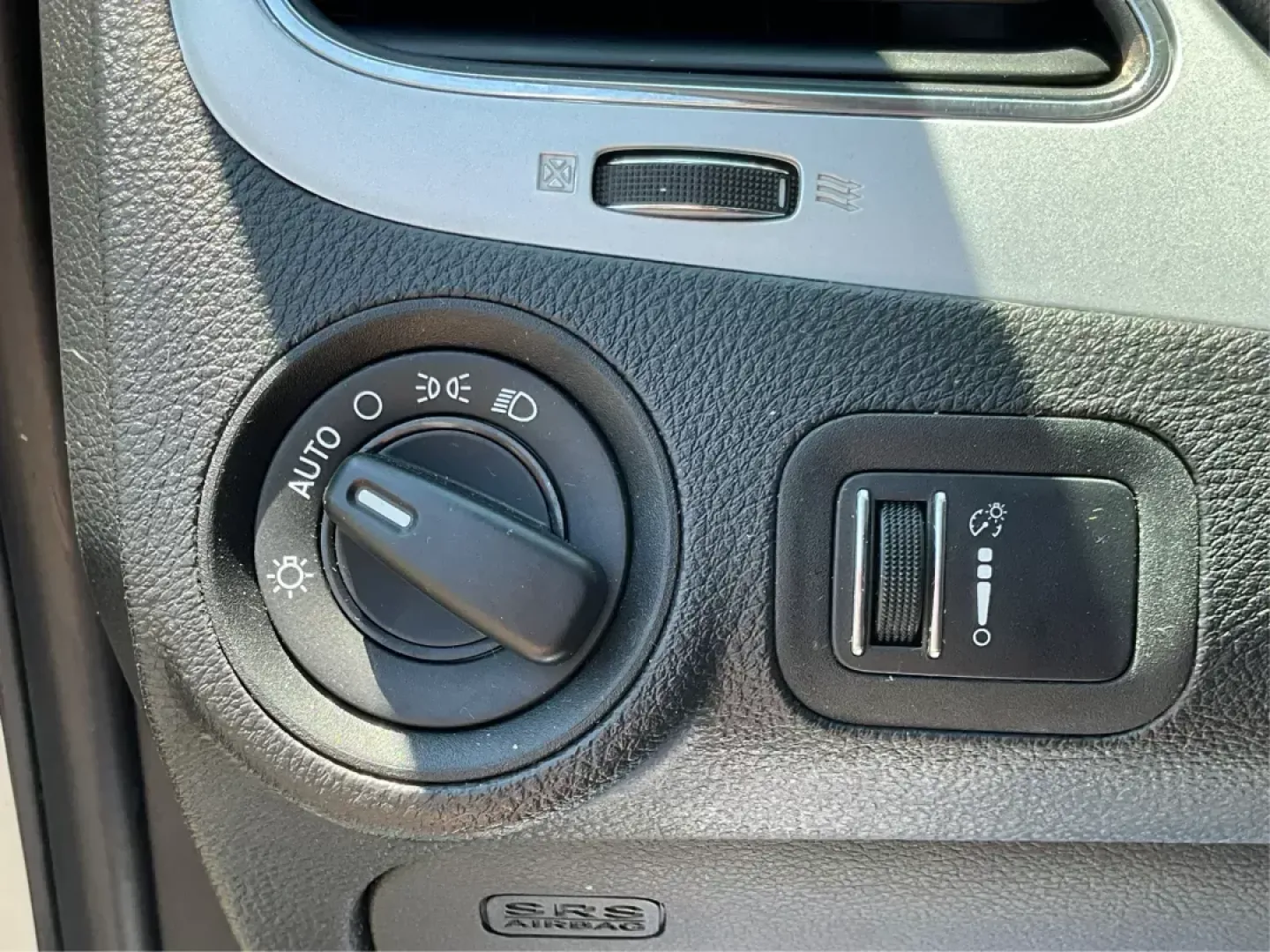 2017 Dodge Journey SE (3C4PDCAB2HT) with an 2.4L L4 DOHC 16V engine, 4-Speed Automatic transmission, located at 1951 S Dayton Lakeview Rd., New Carlisle, OH, 45344, (937) 908-9800, 39.890999, -84.050255 - **Unlock Your Adventures with the 2017 Dodge Journey SE at Advantage Car and Credit!**<br /> <br /> Are you on the lookout for a versatile SUV that fits seamlessly into your lifestyle? The 2017 Dodge Journey SE is your perfect match-ideal for growing families, weekend adventurers, or anyone in need - Photo#14