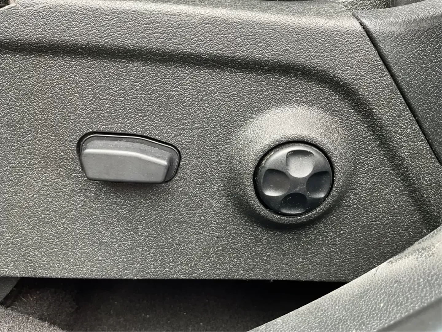 2017 Dodge Journey SXT (3C4PDCBG0HT) with an Other engine, located at 880 E. National Road, Vandalia, OH, 45377, (937) 908-9800, 39.891918, -84.183594 - 2017 Dodge Journey SXT - Photo#18