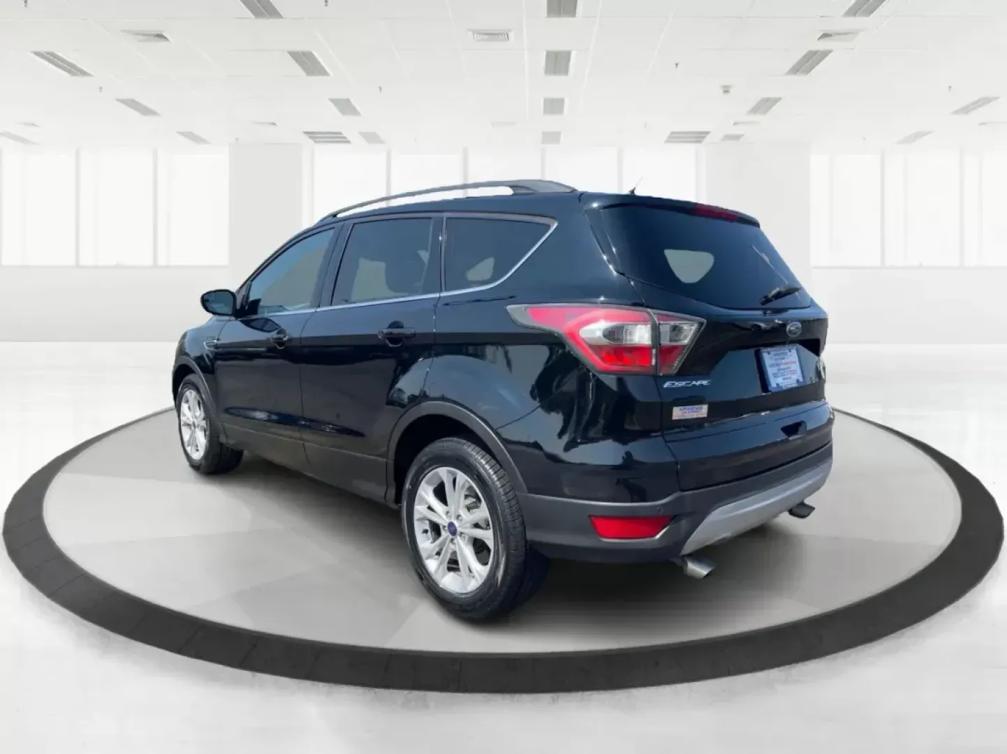 2017 Ford Escape SE (1FMCU0GDXHU) with an Other engine, located at 8750 N County Rd 25A, Piqua, OH, 45356, (937) 908-9800, 40.164391, -84.232513 - 2017 Ford Escape SE - Photo#4