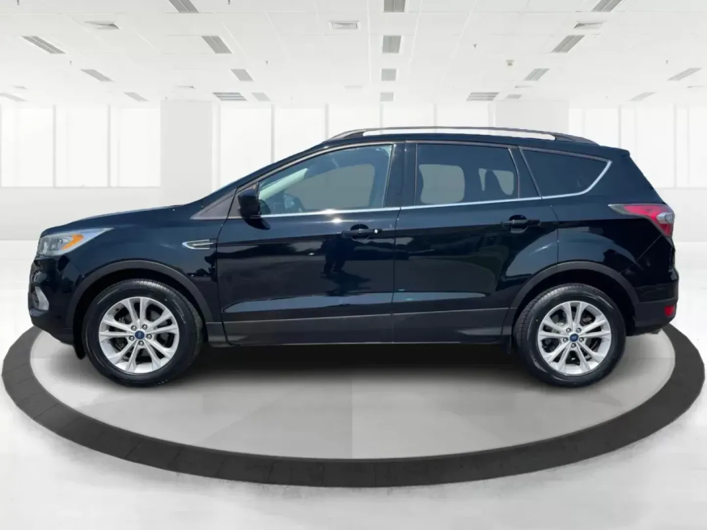 2017 Ford Escape SE (1FMCU0GDXHU) with an Other engine, located at 8750 N County Rd 25A, Piqua, OH, 45356, (937) 908-9800, 40.164391, -84.232513 - 2017 Ford Escape SE - Photo#5