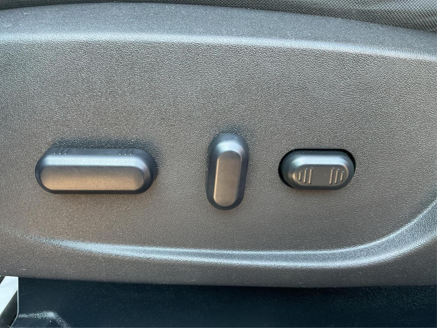 2017 Ford Escape SE (1FMCU9GD4HU) with an Other engine, located at 1184 Kauffman Ave, Fairborn, OH, 45324, (937) 908-9800, 39.807072, -84.030914 - 2017 Ford Escape SE - Photo#17