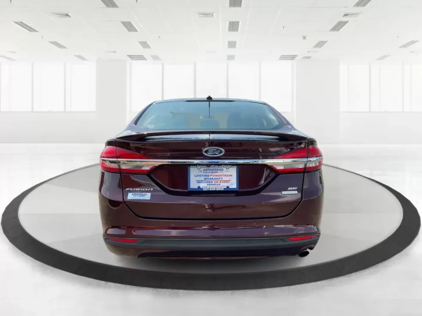 2017 Ford Fusion SE (3FA6P0HDXHR) with an Other engine, located at 1230 East Main St, Xenia, OH, 45385, (937) 908-9800, 39.688026, -83.910172 - Experience the perfect blend of style, comfort, and reliability with this stunning 2017 Ford Fusion SE, now available at Advantage Car and Credit in Fairborn, OH. Whether you're commuting to work, driving the kids to school, or planning weekend adventures, this sedan is the ideal companion for your - Photo#3