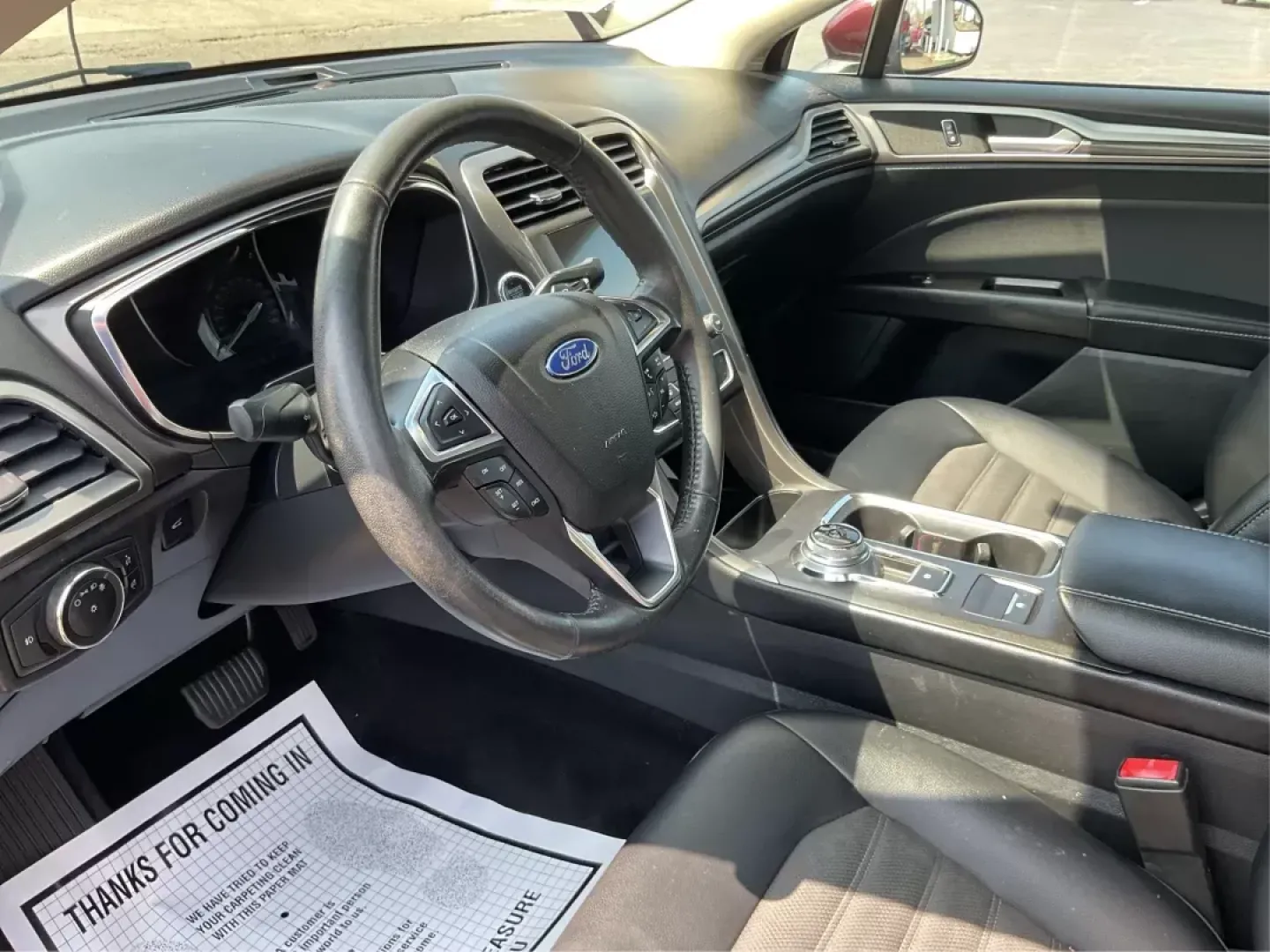 2017 Ford Fusion SE (3FA6P0HDXHR) with an Other engine, located at 1230 East Main St, Xenia, OH, 45385, (937) 908-9800, 39.688026, -83.910172 - Experience the perfect blend of style, comfort, and reliability with this stunning 2017 Ford Fusion SE, now available at Advantage Car and Credit in Fairborn, OH. Whether you're commuting to work, driving the kids to school, or planning weekend adventures, this sedan is the ideal companion for your - Photo#8