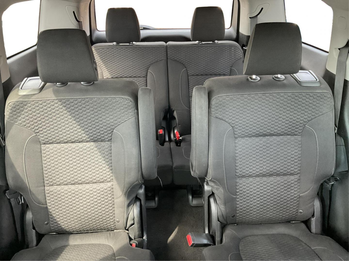 2017 GMC Acadia SLE-2 (1GKKNSLA3HZ) with an Other engine, located at 8750 N County Rd 25A, Piqua, OH, 45356, (937) 908-9800, 40.164391, -84.232513 - Third Row - Photo#12