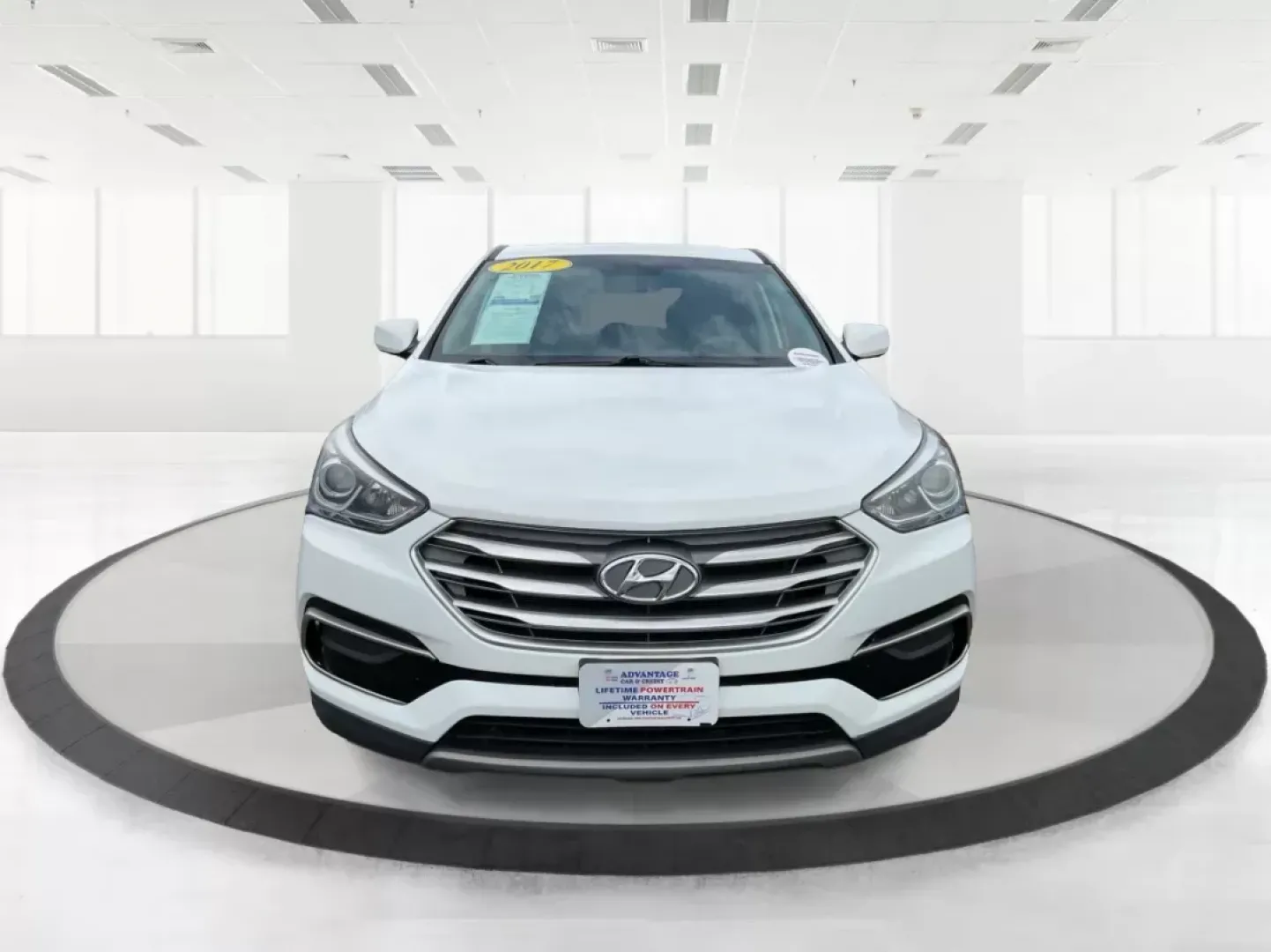 2017 Hyundai Santa Fe 2.4L (5NMZTDLB4HH) with an Theta II 2.4L I-4 gasoline direct injection engine, located at 1951 S Dayton Lakeview Rd., New Carlisle, OH, 45344, (937) 908-9800, 39.890999, -84.050255 - **Discover Your Next Adventure with the 2017 Hyundai Santa Fe Sport at Advantage Car and Credit!**<br /> <br /> Are you ready to elevate your lifestyle and embrace the adventures waiting for you? Whether you're a growing family in need of space, a daily commuter looking for comfort, or an outdoor en - Photo#6