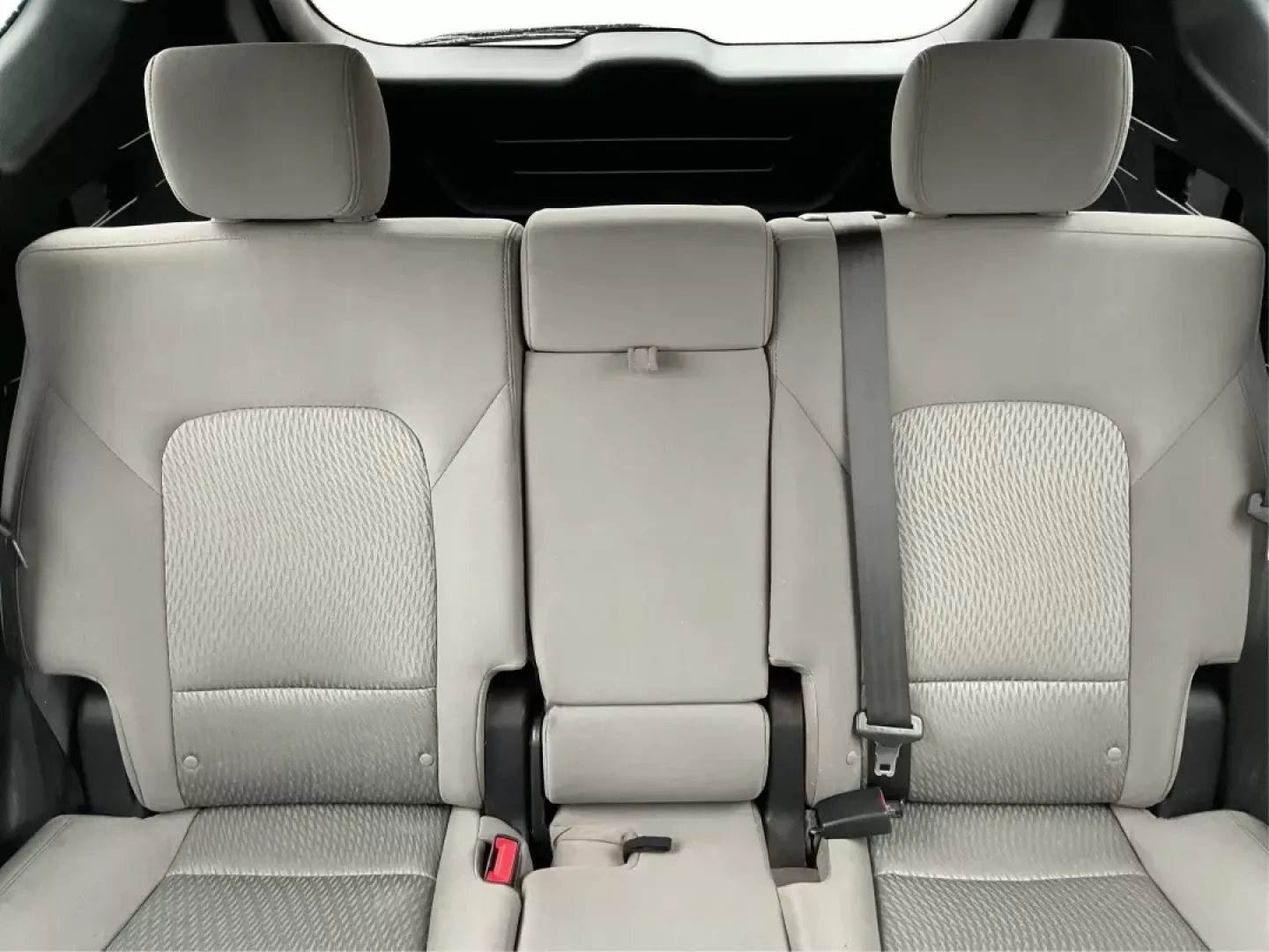 2017 Hyundai Santa Fe Sport 2.4L (5NMZT3LB8HH) with an Theta II 2.4L I-4 gasoline direct injection engine, located at 1184 Kauffman Ave, Fairborn, OH, 45324, (937) 908-9800, 39.807072, -84.030914 - **Unleash Adventure with the 2017 Hyundai Santa Fe Sport: Your Next Family SUV Awaits!**<br /> <br /> Are you ready to elevate your family's adventures? Whether you're heading out for a weekend getaway, school drop-offs, or simply navigating the daily commute, the **2017 Hyundai Santa Fe Sport** is - Photo#13