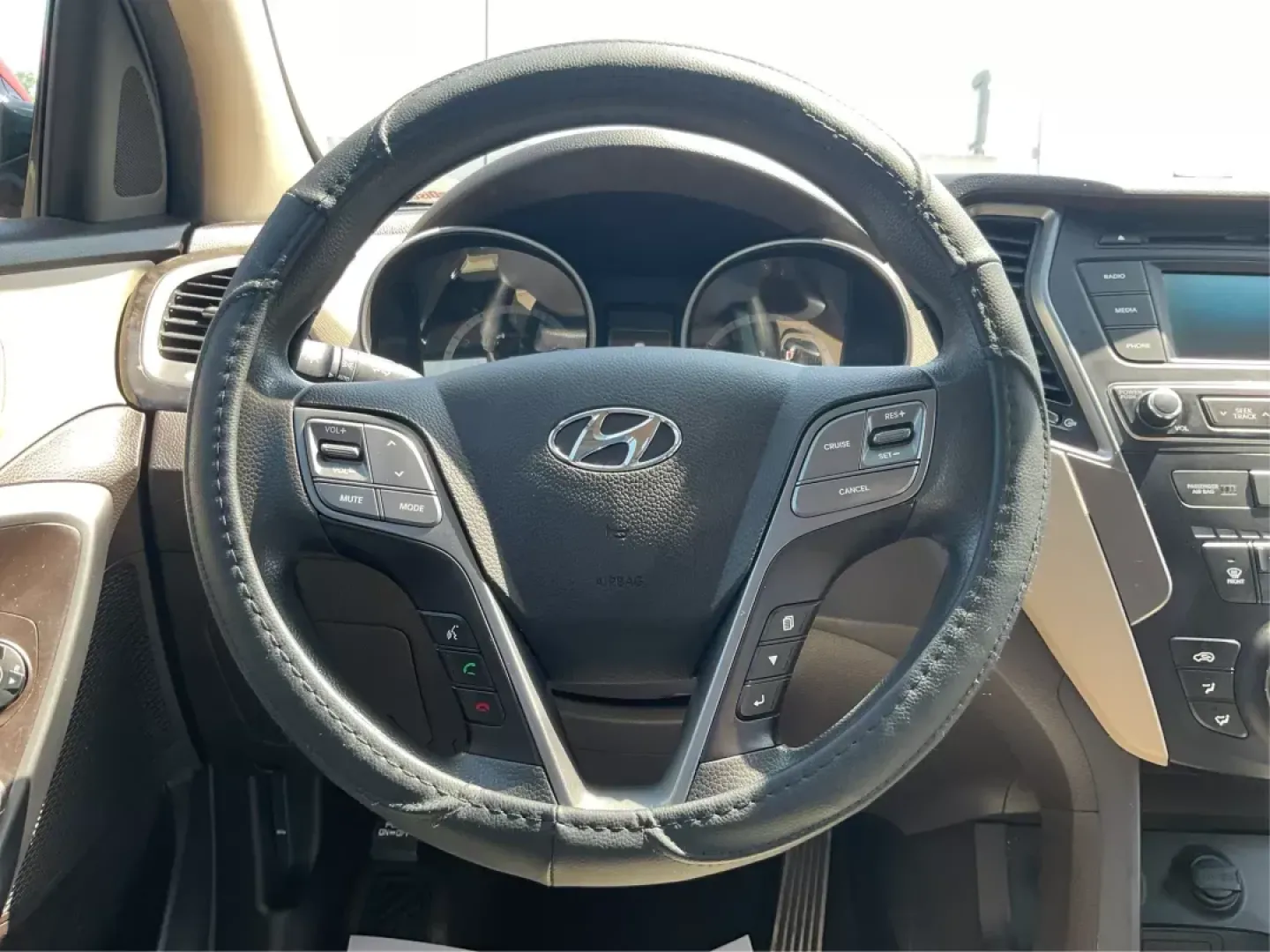 2017 Hyundai Santa Fe 2.4L (5XYZT3LB6HG) with an Theta II 2.4L I-4 gasoline direct injection engine, located at 1184 Kauffman Ave, Fairborn, OH, 45324, (937) 908-9800, 39.807072, -84.030914 - ### 2017 Hyundai Santa Fe Sport: Your Ideal Family SUV Awaits at Advantage Car and Credit!<br /> <br /> Are you a growing family in search of a versatile vehicle that can keep up with your active lifestyle? Look no further! The 2017 Hyundai Santa Fe Sport at Advantage Car and Credit in Fairborn, OH, - Photo#15