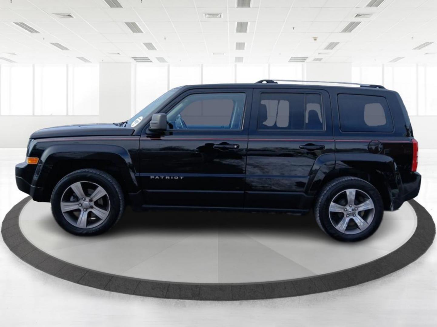 2017 Jeep Patriot Latitude 2WD (1C4NJPFA3HD) with an 2.0L L4 DOHC 16V engine, located at 1099 N County Rd 25A , Troy, OH, 45373, (937) 908-9800, 40.057079, -84.212883 - 2017 Jeep Patriot Latitude 2WD - Photo#5