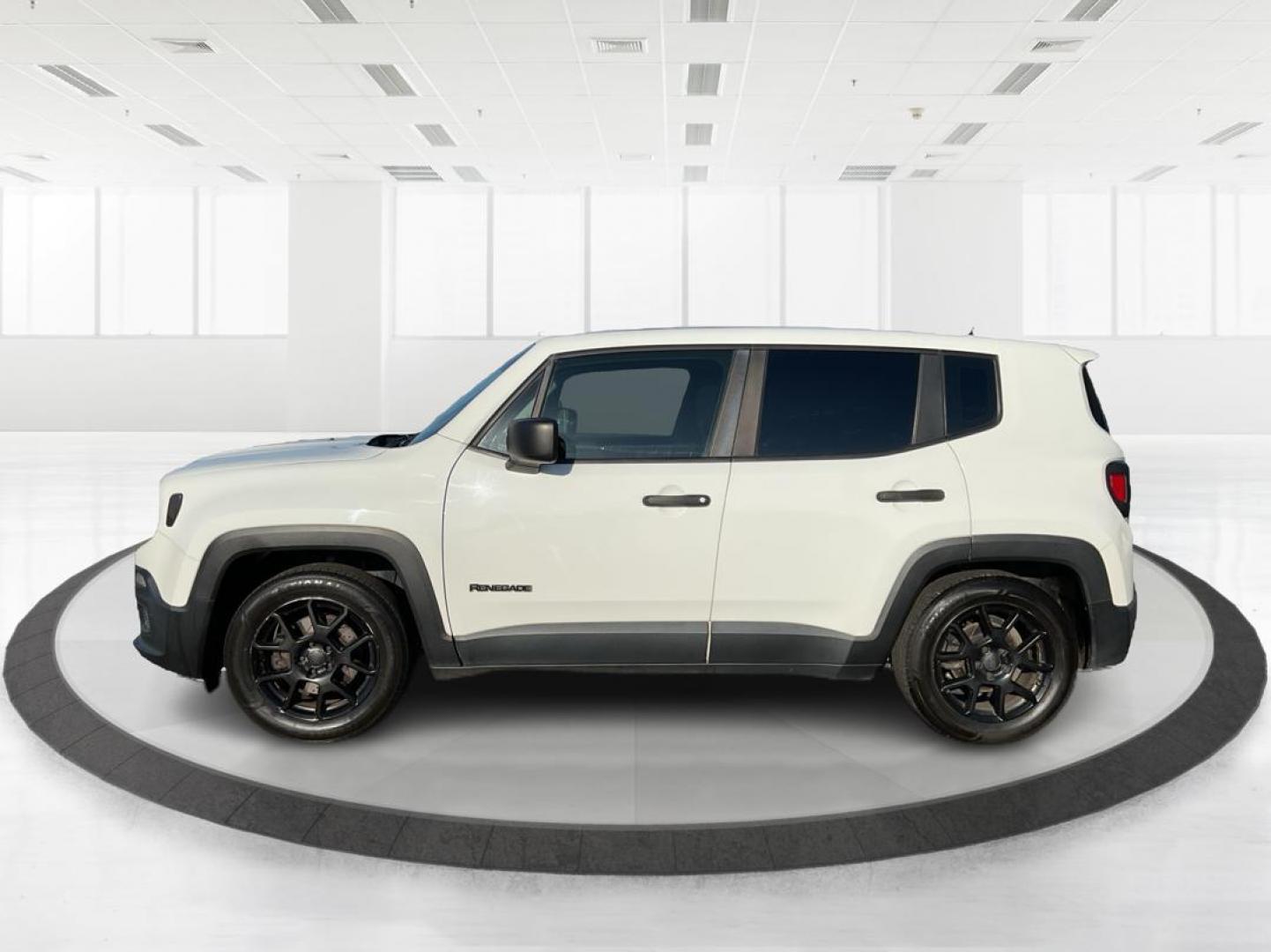 2017 Jeep Renegade Sport 4x4 (ZACCJBAH3HP) with an MultiAir 1.4L I-4 variable valve control engine, Manual transmission, located at 1099 N County Rd 25A , Troy, OH, 45373, (937) 908-9800, 40.057079, -84.212883 - 2017 Jeep Renegade Sport 4x4 - Photo#3