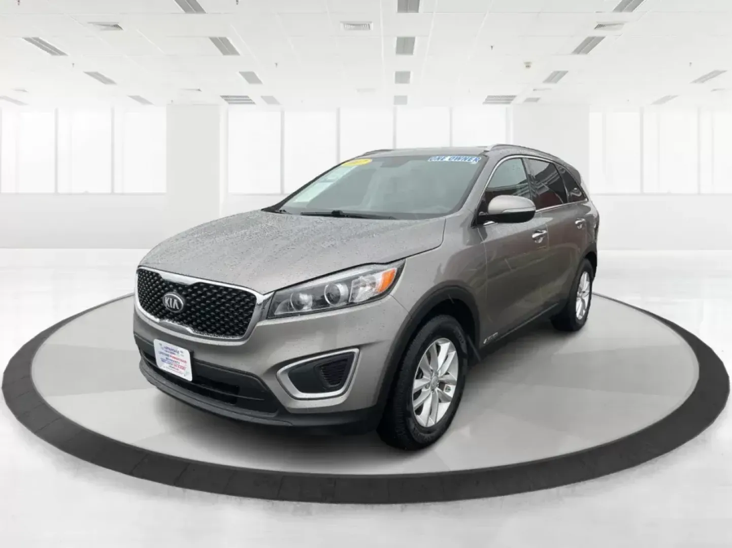 2017 Kia Sorento 3.3L LX (5XYPGDA52HG) with an Lambda II 3.3L V-6 gasoline direct injection engine, located at 4508 South Dixie Dr, Moraine, OH, 45439, (937) 908-9800, 39.689976, -84.218452 - One Owner|Third Row - Photo#7