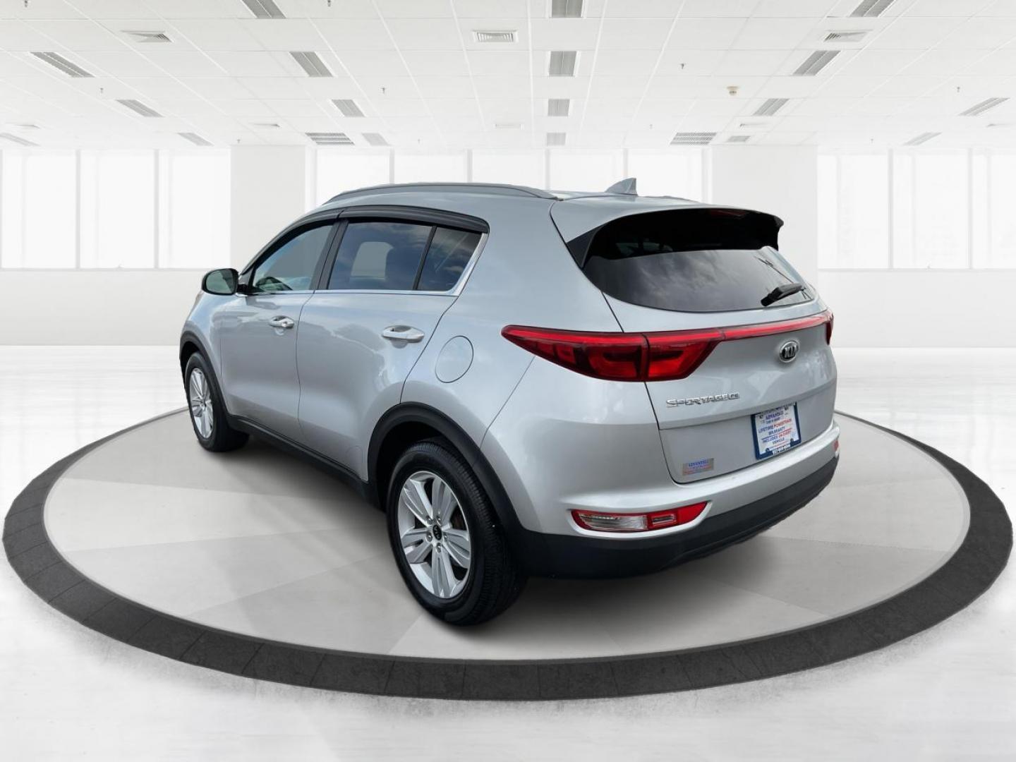 2017 Kia Sportage LX (KNDPM3AC2H7) with an Theta II 2.4L I-4 gasoline direct injection engine, located at 1230 East Main St, Xenia, OH, 45385, (937) 908-9800, 39.688026, -83.910172 - 2017 Kia Sportage LX - Photo#5