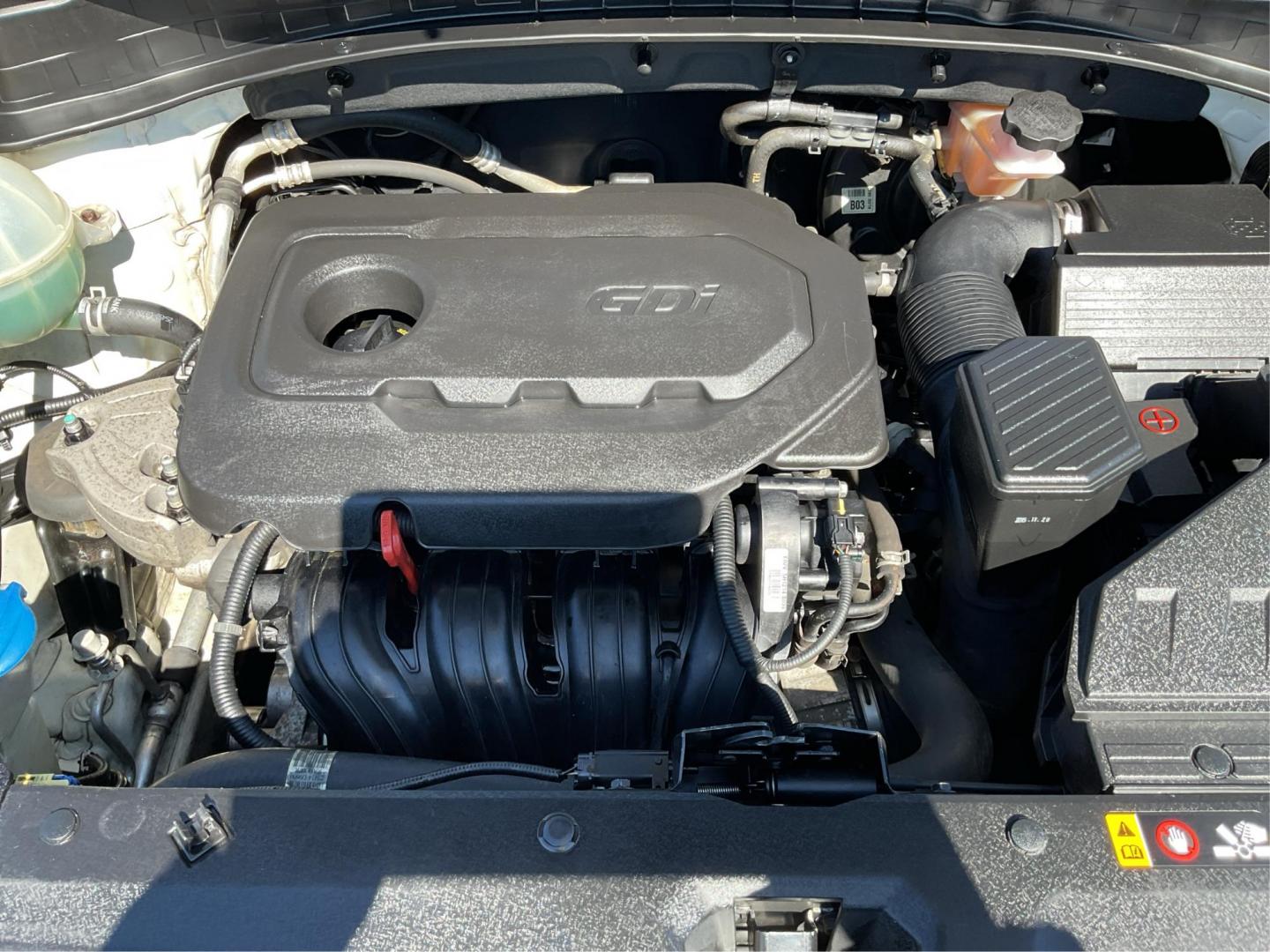 2017 Kia Sportage EX (KNDPNCAC0H7) with an Theta II 2.4L I-4 gasoline direct injection engine, located at 1184 Kauffman Ave, Fairborn, OH, 45324, (937) 908-9800, 39.807072, -84.030914 - 2017 Kia Sportage EX - Photo#9