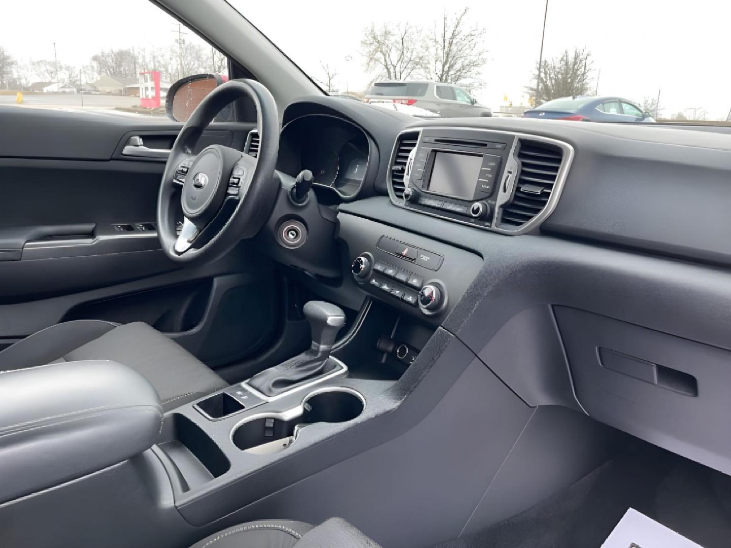 2017 Kia Sportage LX FWD (KNDPM3AC7H7) with an 2.4L V6 DOHC 24V engine, 6-Speed Automatic transmission, located at 1951 S Dayton Lakeview Rd., New Carlisle, OH, 45344, (937) 908-9800, 39.890999, -84.050255 - 2017 Kia Sportage LX FWD - Photo#7