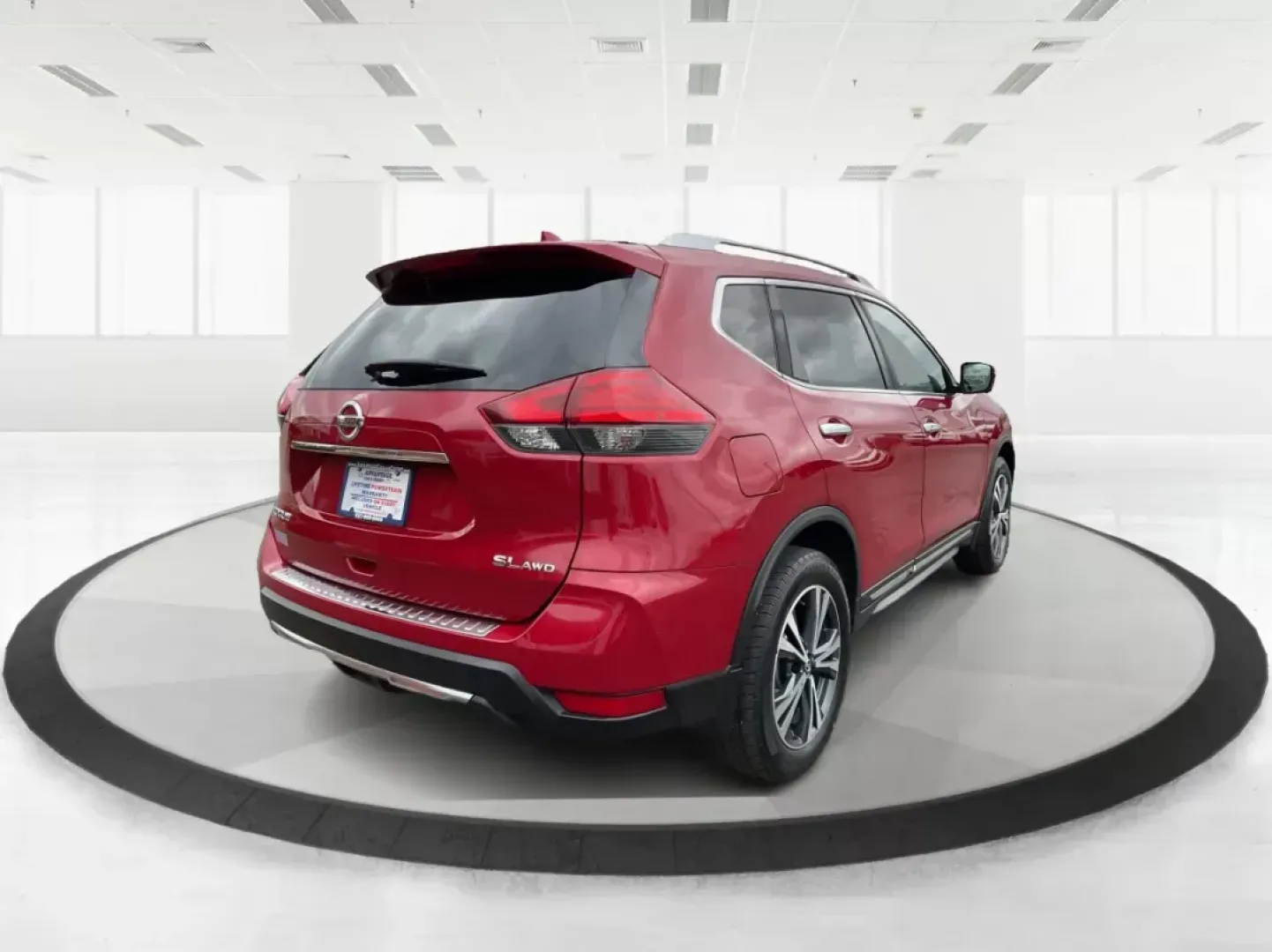 2017 Nissan Rogue SL (JN8AT2MV2HW) with an 2.5L I-4 DOHC engine, located at 8750 N County Rd 25A, Piqua, OH, 45356, (937) 908-9800, 40.164391, -84.232513 - **Discover Adventure with the 2017 Nissan Rogue SL at Advantage Car and Credit!**<br /> <br /> Looking for an SUV that perfectly balances style, comfort, and capability? The 2017 Nissan Rogue SL, available at Advantage Car and Credit in Fairborn, OH, is the ideal vehicle for families on the go, week - Photo#2