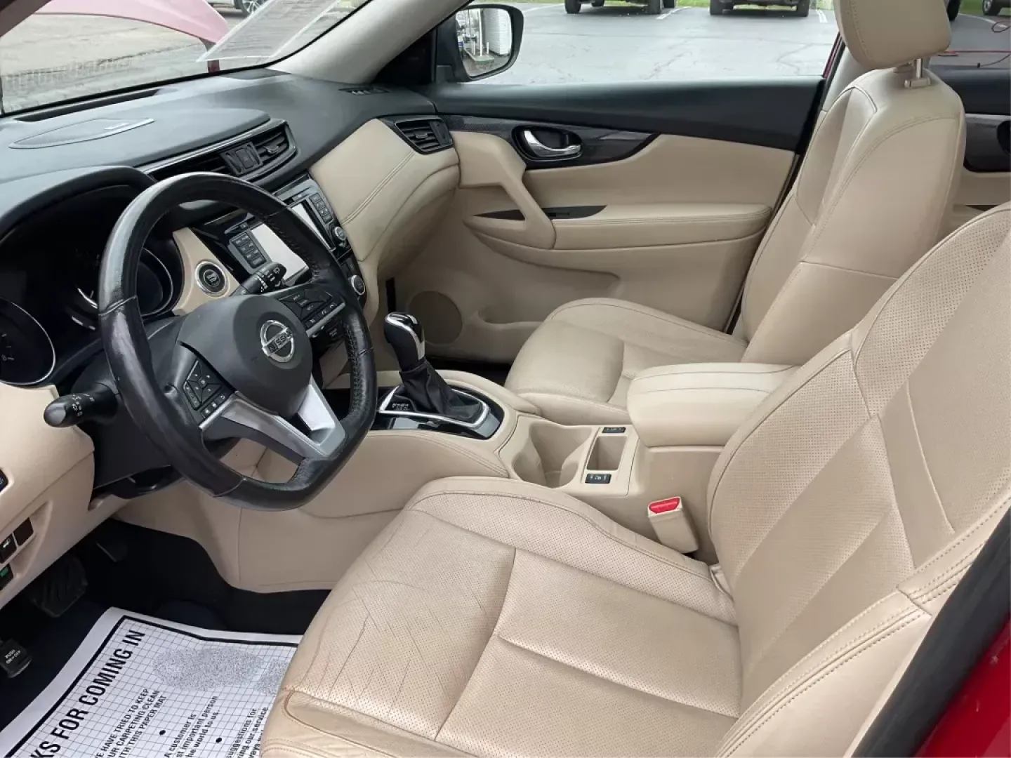 2017 Nissan Rogue SL (JN8AT2MV2HW) with an 2.5L I-4 DOHC engine, located at 8750 N County Rd 25A, Piqua, OH, 45356, (937) 908-9800, 40.164391, -84.232513 - **Discover Adventure with the 2017 Nissan Rogue SL at Advantage Car and Credit!**<br /> <br /> Looking for an SUV that perfectly balances style, comfort, and capability? The 2017 Nissan Rogue SL, available at Advantage Car and Credit in Fairborn, OH, is the ideal vehicle for families on the go, week - Photo#8