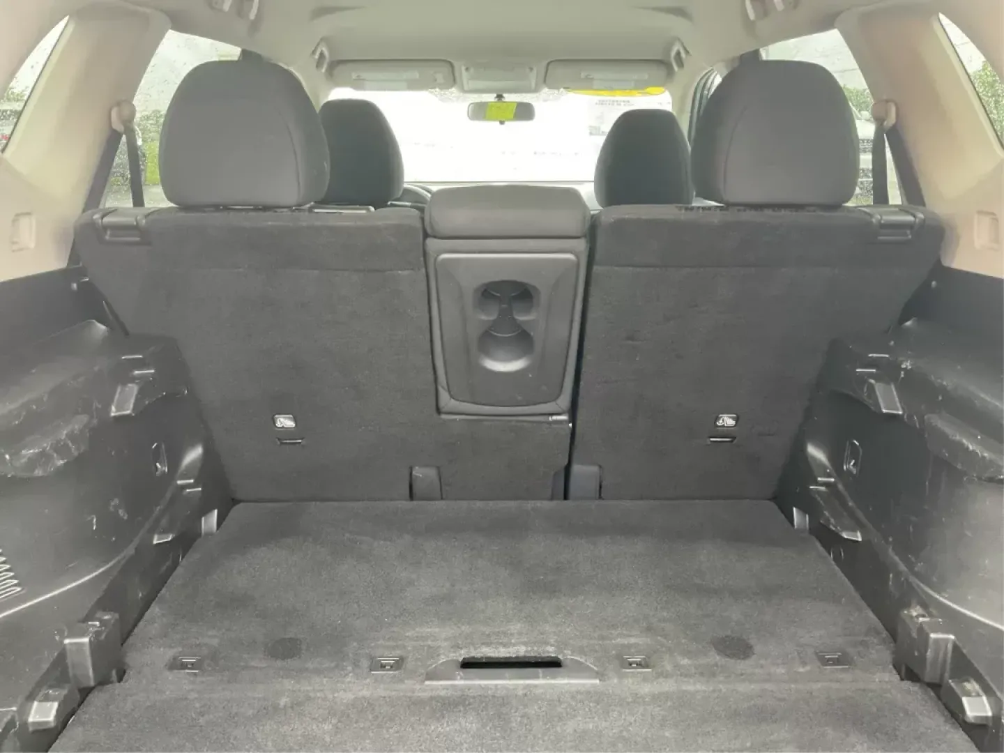2017 Nissan Rogue SV (KNMAT2MV7HP) with an 2.5L I-4 DOHC engine, located at 8750 N County Rd 25A, Piqua, OH, 45356, (937) 908-9800, 40.164391, -84.232513 - 2017 Nissan Rogue SV - Photo#12