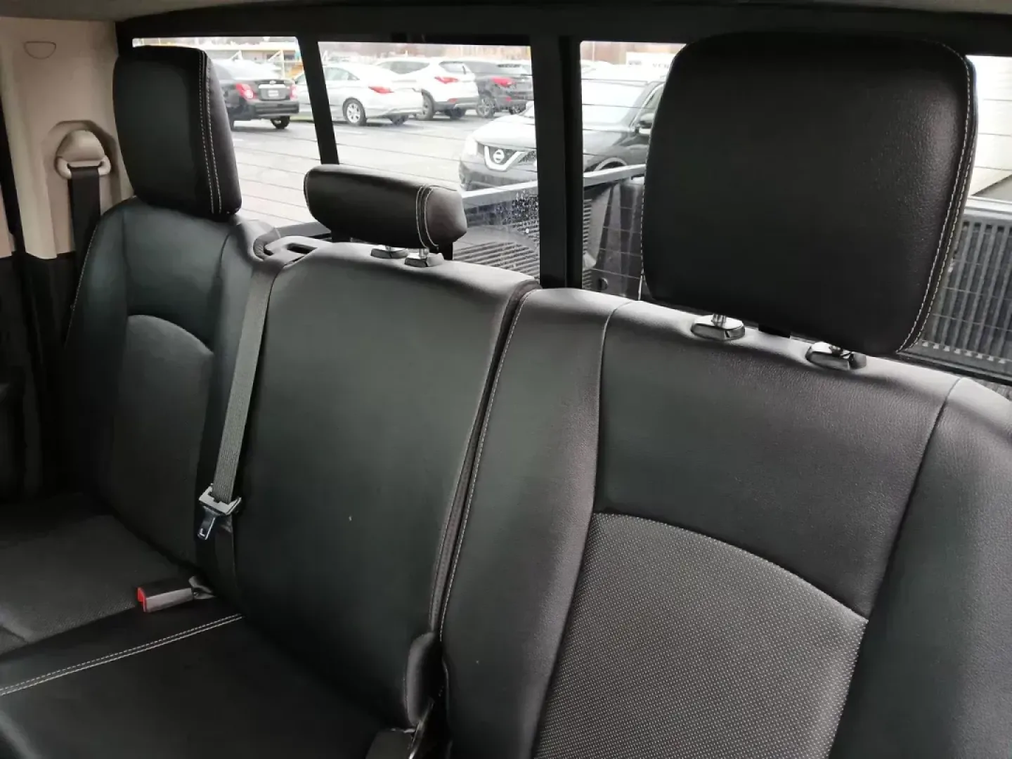 2017 Ram 1500 Laramie Quad Cab 4WD (1C6RR7JT1HS) with an 5.7L V8 OHV 16V engine, 8-Speed Automatic transmission, located at 1184 Kauffman Ave, Fairborn, OH, 45324, (937) 908-9800, 39.807072, -84.030914 - 2017 Ram 1500 Laramie Quad Cab 4WD - Photo#10