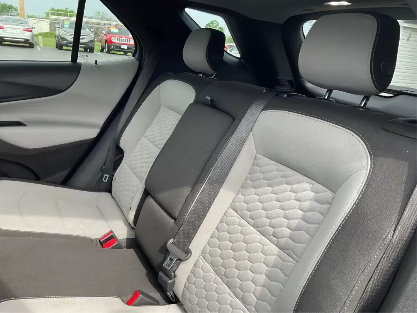 2018 Chevrolet Equinox LT (3GNAXSEV5JS) with an 1.5L I-4 gasoline direct injection engine, located at 8750 N County Rd 25A, Piqua, OH, 45356, (937) 908-9800, 40.164391, -84.232513 - 2018 Chevrolet Equinox LT - Photo#9
