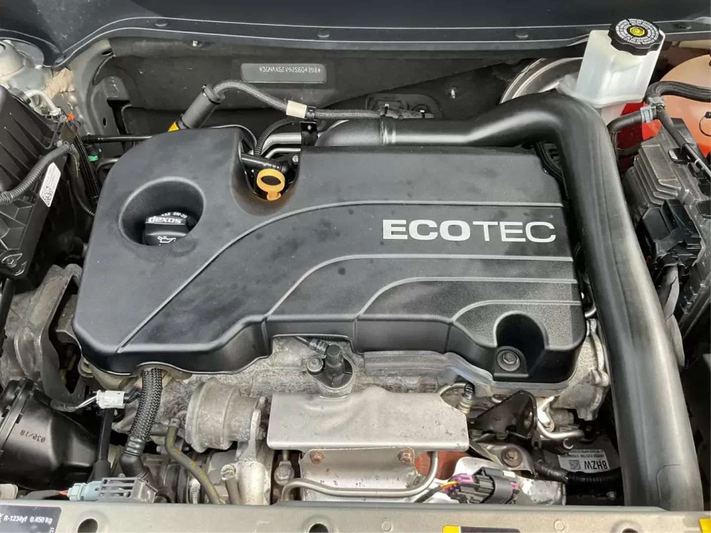 2018 Chevrolet Equinox LT (3GNAXSEV5JS) with an 1.5L I-4 gasoline direct injection engine, located at 8750 N County Rd 25A, Piqua, OH, 45356, (937) 908-9800, 40.164391, -84.232513 - 2018 Chevrolet Equinox LT - Photo#10