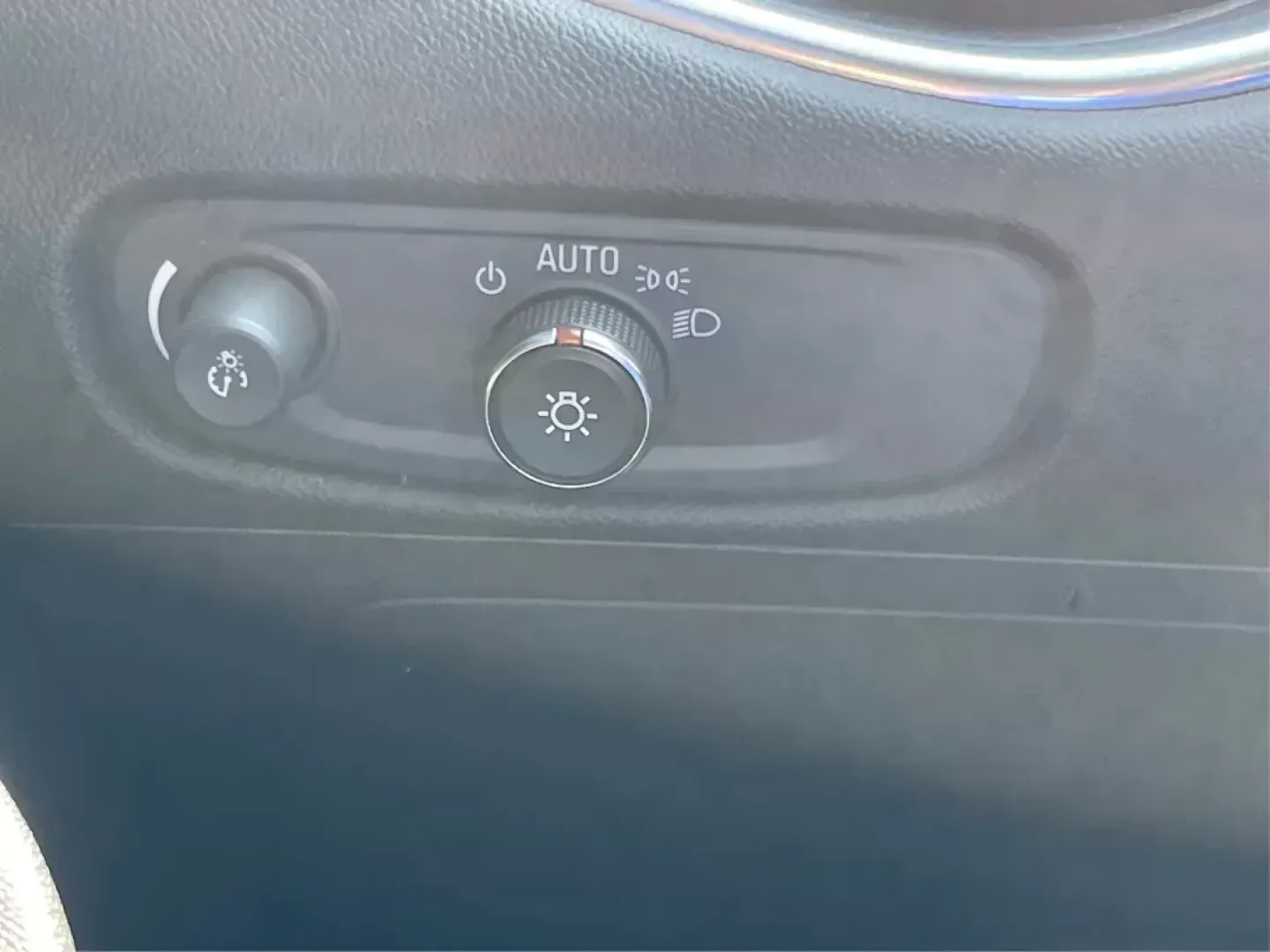 2018 Chevrolet Malibu LT (1G1ZD5ST8JF) with an ECOTEC 1.5L I-4 gasoline direct injection engine, located at 880 E. National Road, Vandalia, OH, 45377, (937) 908-9800, 39.891918, -84.183594 - 2018 Chevrolet Malibu LT - Photo#16