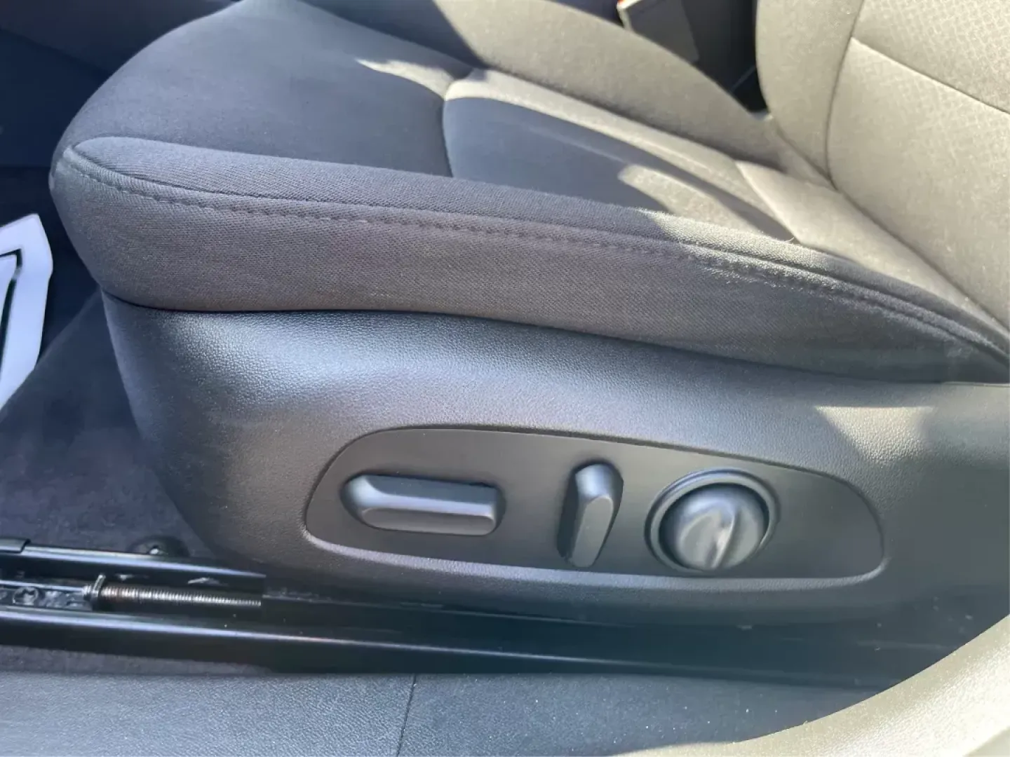 2018 Chevrolet Malibu LT (1G1ZD5ST8JF) with an ECOTEC 1.5L I-4 gasoline direct injection engine, located at 880 E. National Road, Vandalia, OH, 45377, (937) 908-9800, 39.891918, -84.183594 - 2018 Chevrolet Malibu LT - Photo#17