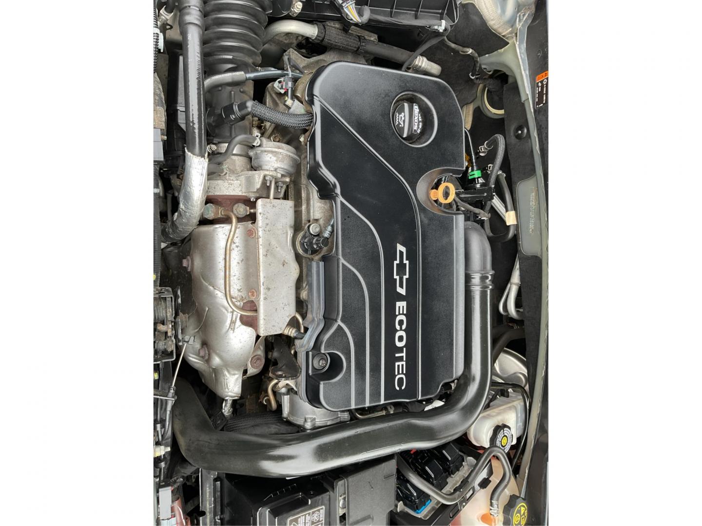 2018 Chevrolet Malibu LT (1G1ZD5ST0JF) with an ECOTEC 1.5L I-4 gasoline direct injection engine, located at 401 Woodman Dr, Riverside, OH, 45431, (937) 908-9800, 39.760899, -84.123421 - 2018 Chevrolet Malibu LT - Photo#10
