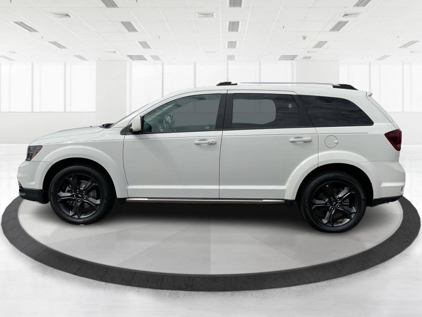 2018 Dodge Journey Crossroad (3C4PDCGG5JT) with an Pentastar 3.6L V-6 DOHC engine, located at 1099 N County Rd 25A , Troy, OH, 45373, (937) 908-9800, 40.057079, -84.212883 - Third Row - Photo#3
