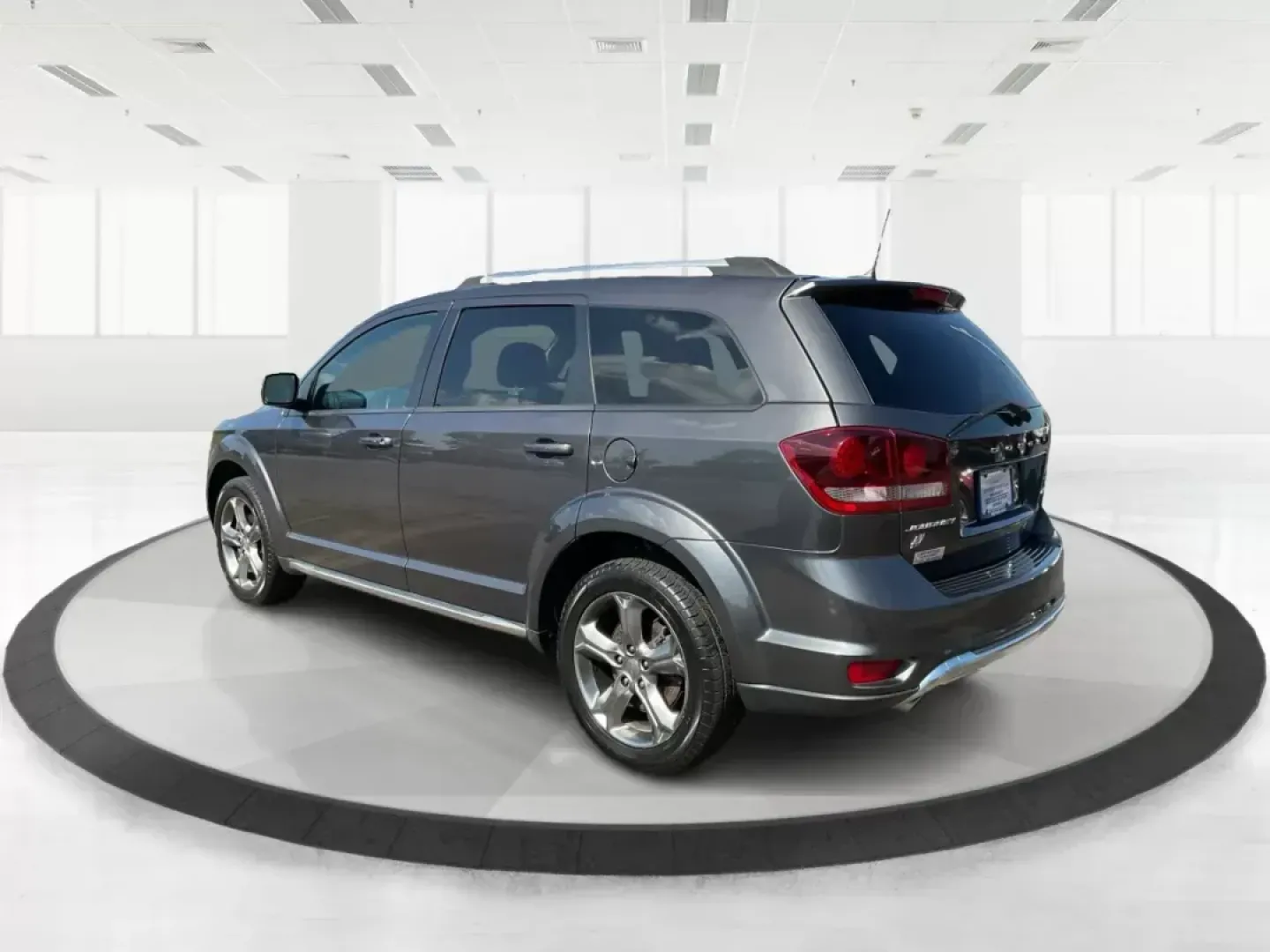 2018 Dodge Journey Crossroad AWD (3C4PDDGG8JT) with an Pentastar 3.6L V-6 DOHC engine, located at 4508 South Dixie Dr, Moraine, OH, 45439, (937) 908-9800, 39.689976, -84.218452 - **Experience Adventure and Comfort with the 2018 Dodge Journey Crossroad AWD at Advantage Car and Credit!**<br /> <br /> If you're seeking a vehicle that effortlessly balances family comfort with weekend adventure, look no further than the 2018 Dodge Journey Crossroad AWD, available right here at Ad - Photo#3
