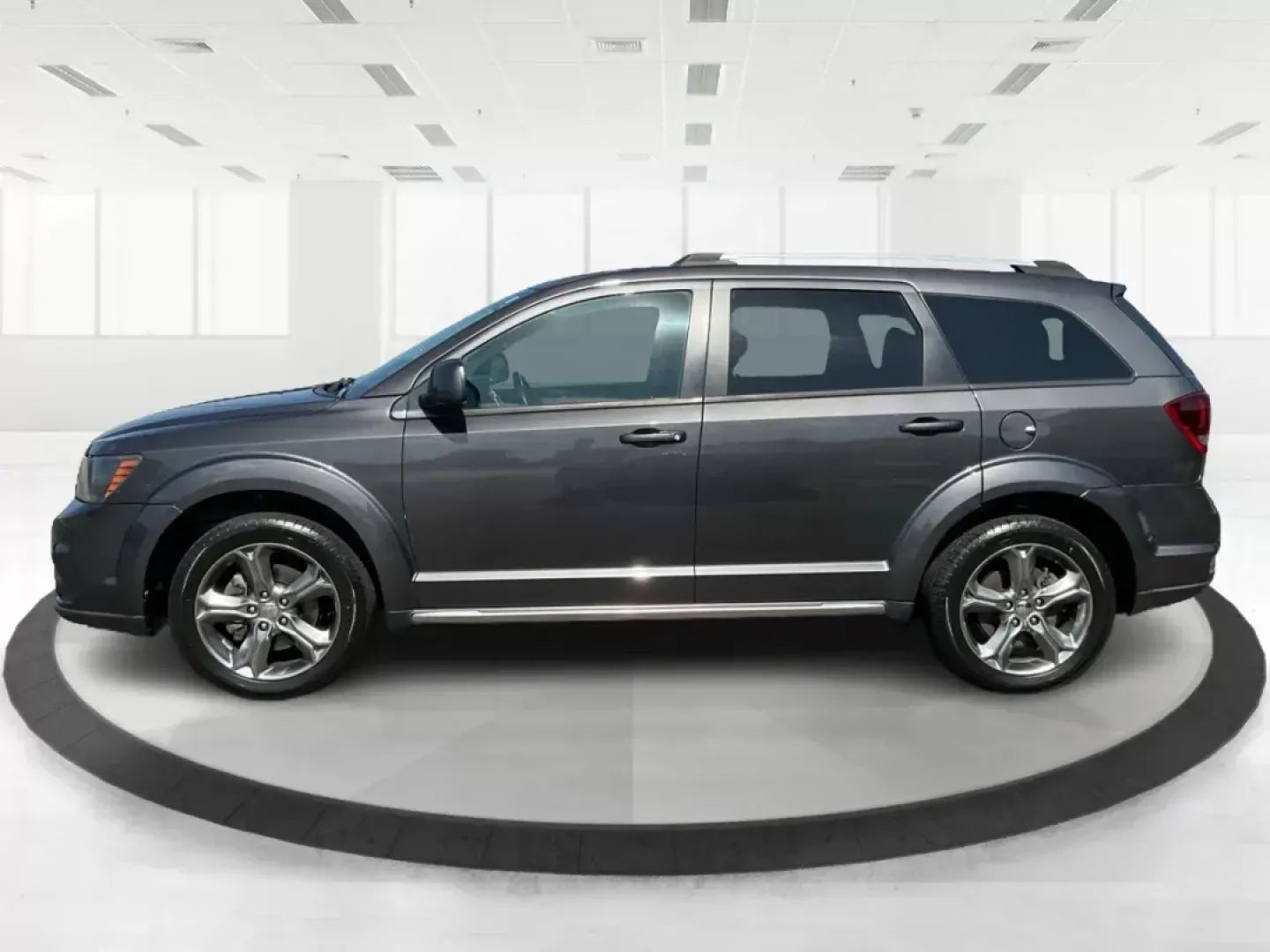 2018 Dodge Journey Crossroad AWD (3C4PDDGG8JT) with an Pentastar 3.6L V-6 DOHC engine, located at 4508 South Dixie Dr, Moraine, OH, 45439, (937) 908-9800, 39.689976, -84.218452 - **Experience Adventure and Comfort with the 2018 Dodge Journey Crossroad AWD at Advantage Car and Credit!**<br /> <br /> If you're seeking a vehicle that effortlessly balances family comfort with weekend adventure, look no further than the 2018 Dodge Journey Crossroad AWD, available right here at Ad - Photo#4