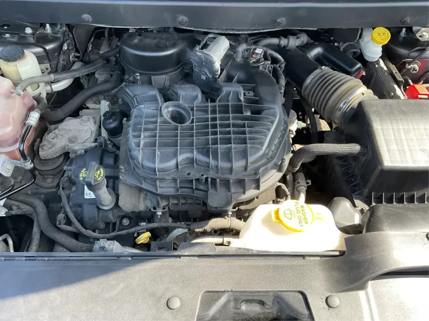 2018 Dodge Journey Crossroad AWD (3C4PDDGG8JT) with an Pentastar 3.6L V-6 DOHC engine, located at 4508 South Dixie Dr, Moraine, OH, 45439, (937) 908-9800, 39.689976, -84.218452 - **Experience Adventure and Comfort with the 2018 Dodge Journey Crossroad AWD at Advantage Car and Credit!**<br /> <br /> If you're seeking a vehicle that effortlessly balances family comfort with weekend adventure, look no further than the 2018 Dodge Journey Crossroad AWD, available right here at Ad - Photo#9