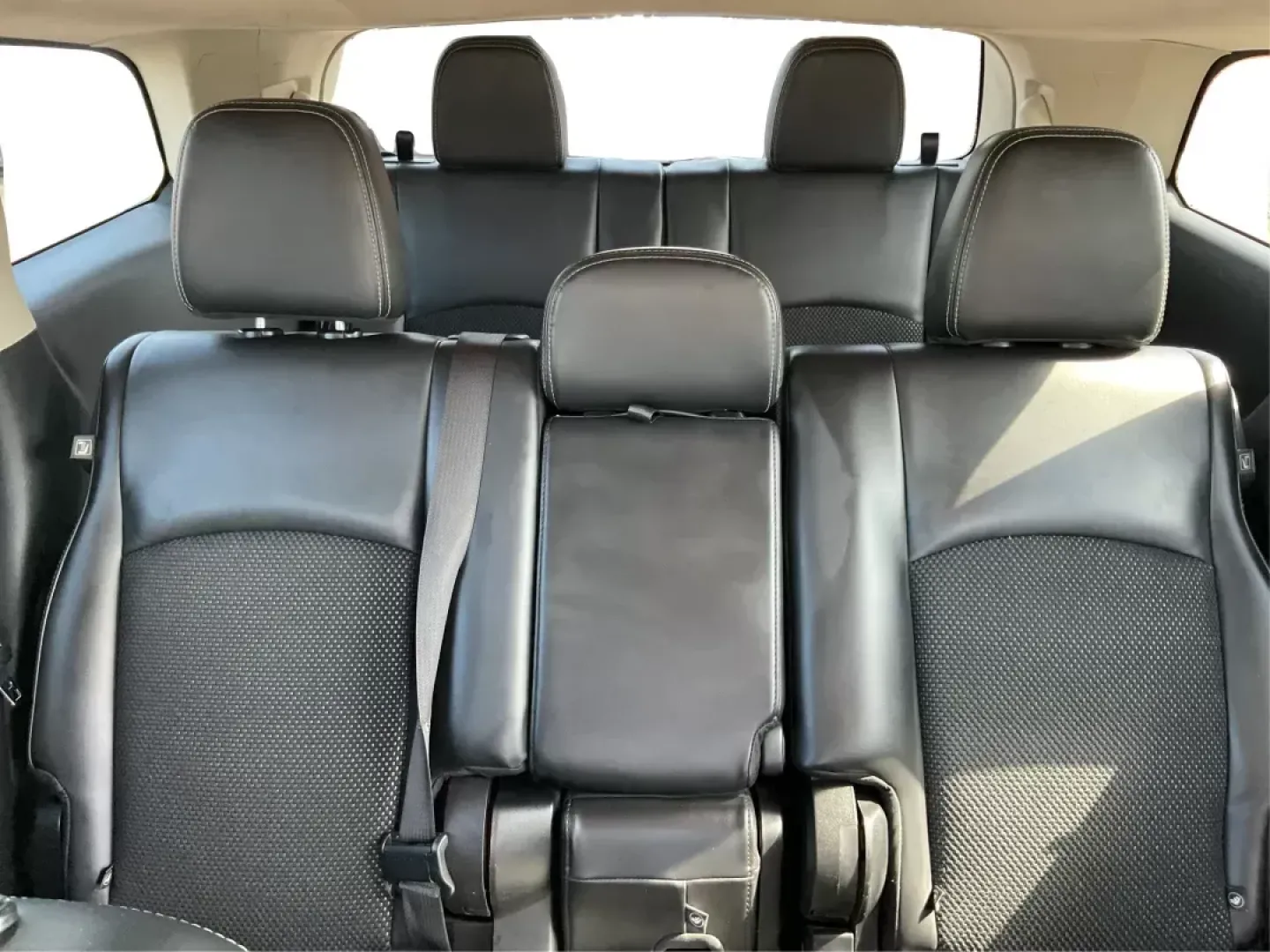 2018 Dodge Journey Crossroad AWD (3C4PDDGG8JT) with an Pentastar 3.6L V-6 DOHC engine, located at 4508 South Dixie Dr, Moraine, OH, 45439, (937) 908-9800, 39.689976, -84.218452 - **Experience Adventure and Comfort with the 2018 Dodge Journey Crossroad AWD at Advantage Car and Credit!**<br /> <br /> If you're seeking a vehicle that effortlessly balances family comfort with weekend adventure, look no further than the 2018 Dodge Journey Crossroad AWD, available right here at Ad - Photo#12