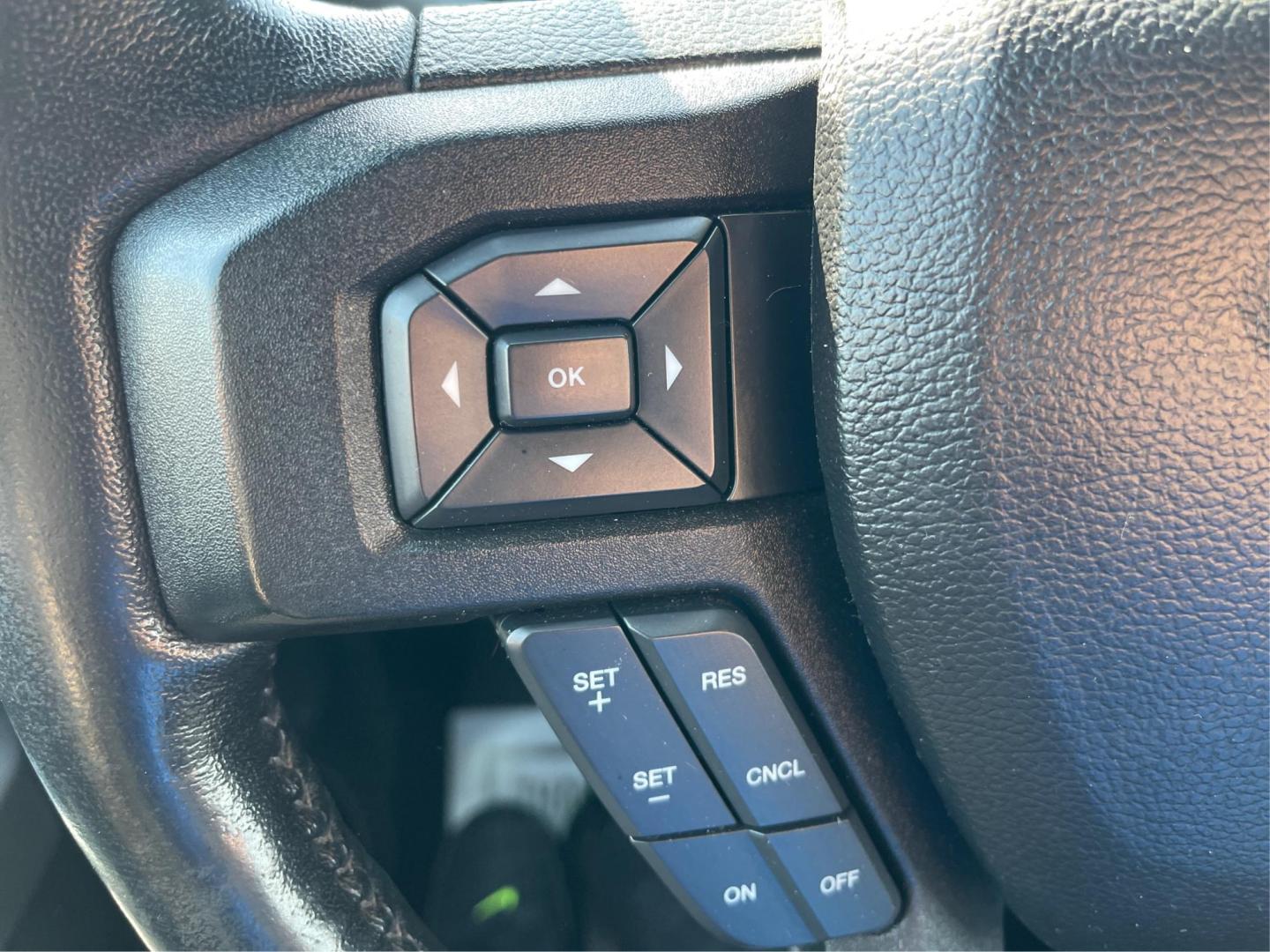 2018 Ford F-150 XL SuperCrew 5.5-ft. Bed 4WD (1FTEW1EG6JF) with an 3.5L V6 TURBO engine, 6-Speed Automatic transmission, located at 8750 N County Rd 25A, Piqua, OH, 45356, (937) 908-9800, 40.164391, -84.232513 - 2018 Ford F-150 XL SuperCrew 5.5-ft. Bed 4WD - Photo#15