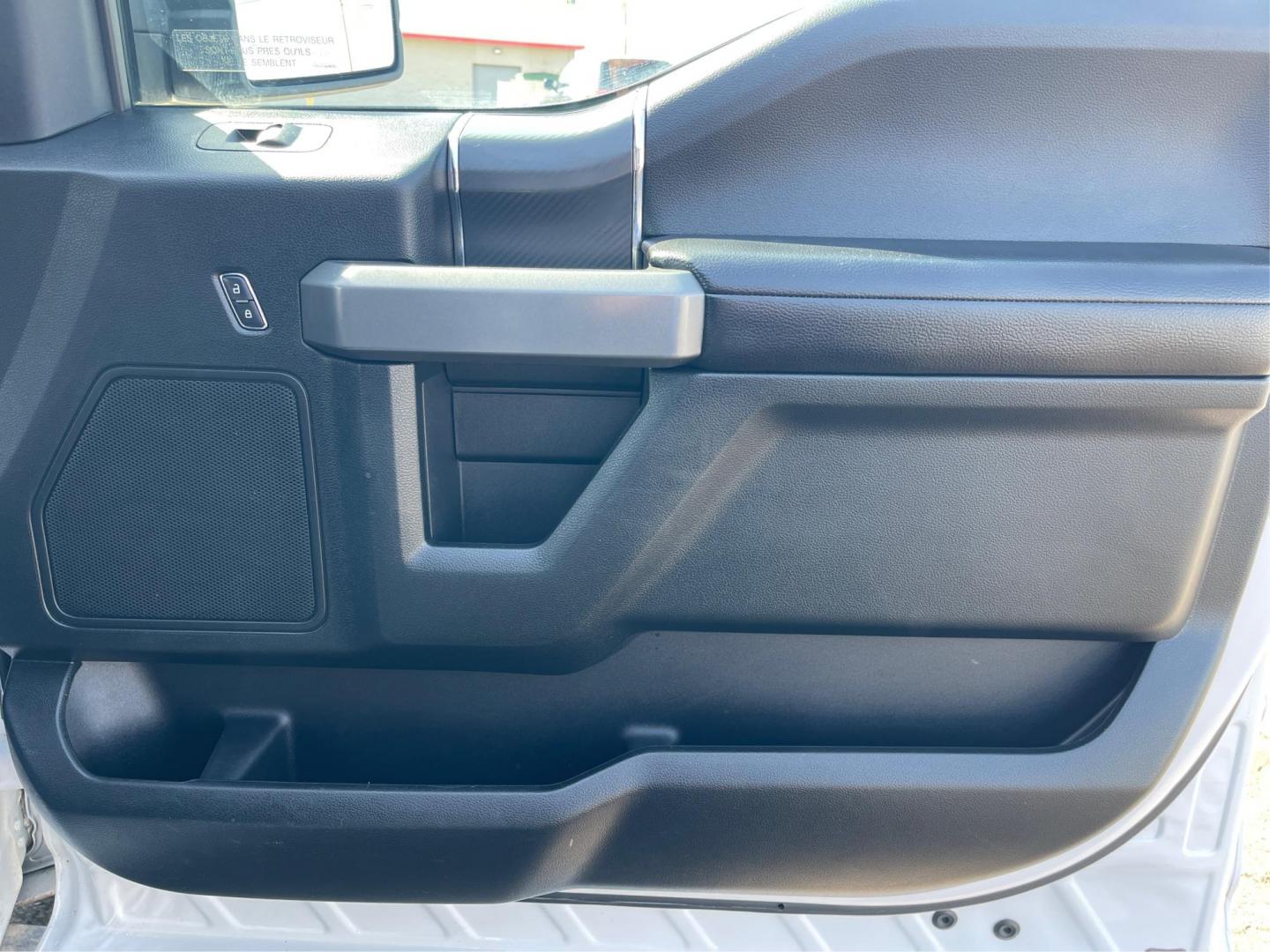 2018 Ford F-150 XL SuperCrew 5.5-ft. Bed 4WD (1FTEW1EG6JF) with an 3.5L V6 TURBO engine, 6-Speed Automatic transmission, located at 8750 N County Rd 25A, Piqua, OH, 45356, (937) 908-9800, 40.164391, -84.232513 - 2018 Ford F-150 XL SuperCrew 5.5-ft. Bed 4WD - Photo#19