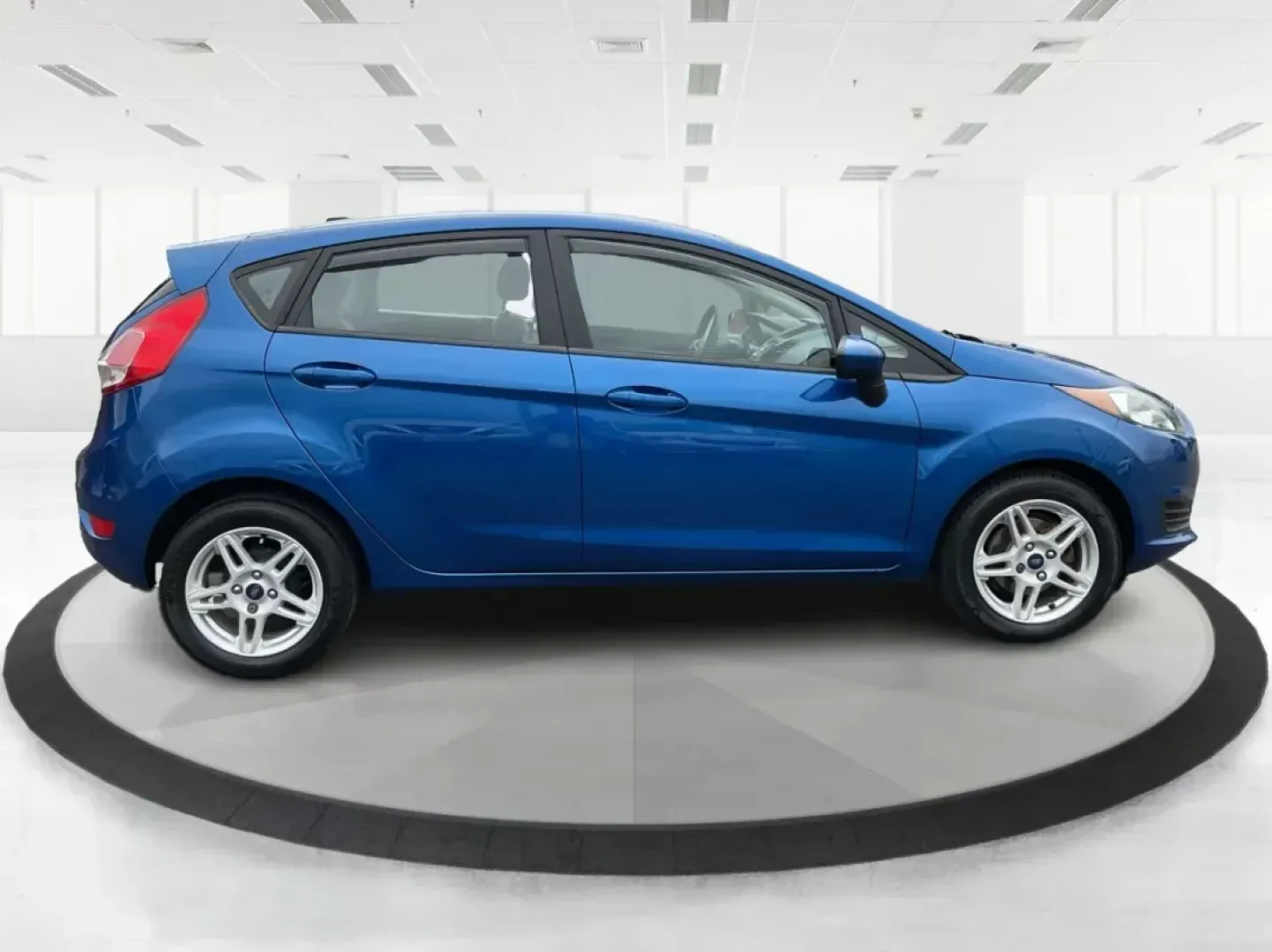 2018 Ford Fiesta SE (3FADP4EJ2JM) with an 1.6L I-4 DOHC engine, located at 8750 N County Rd 25A, Piqua, OH, 45356, (937) 908-9800, 40.164391, -84.232513 - 2018 Ford Fiesta SE - Photo#1