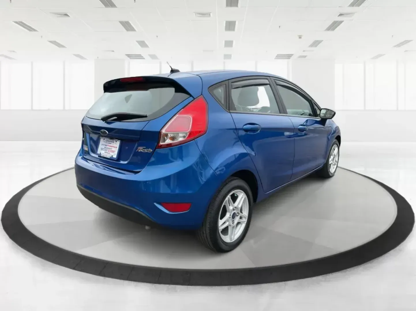 2018 Ford Fiesta SE (3FADP4EJ2JM) with an 1.6L I-4 DOHC engine, located at 8750 N County Rd 25A, Piqua, OH, 45356, (937) 908-9800, 40.164391, -84.232513 - 2018 Ford Fiesta SE - Photo#2