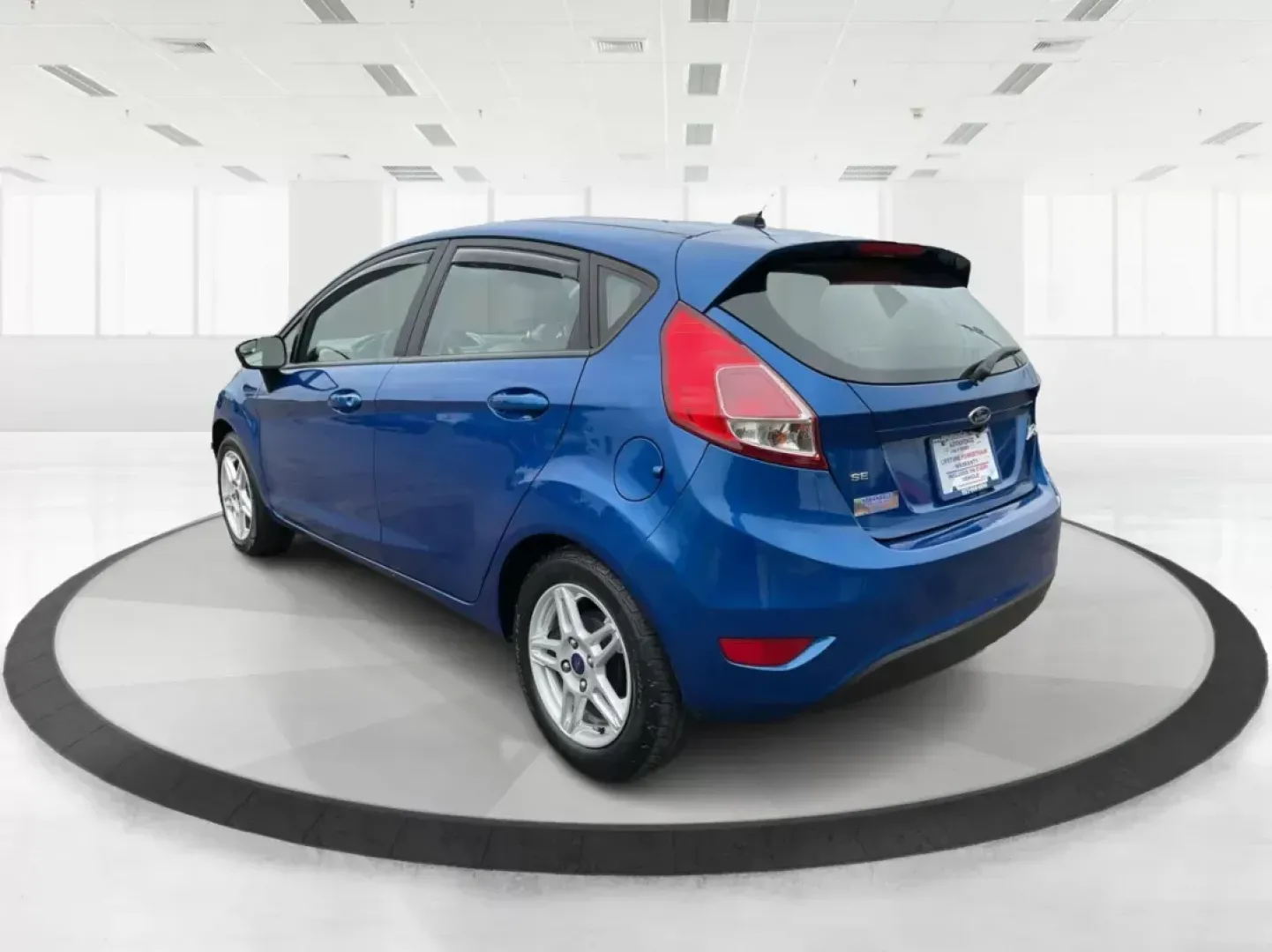 2018 Ford Fiesta SE (3FADP4EJ2JM) with an 1.6L I-4 DOHC engine, located at 8750 N County Rd 25A, Piqua, OH, 45356, (937) 908-9800, 40.164391, -84.232513 - 2018 Ford Fiesta SE - Photo#4