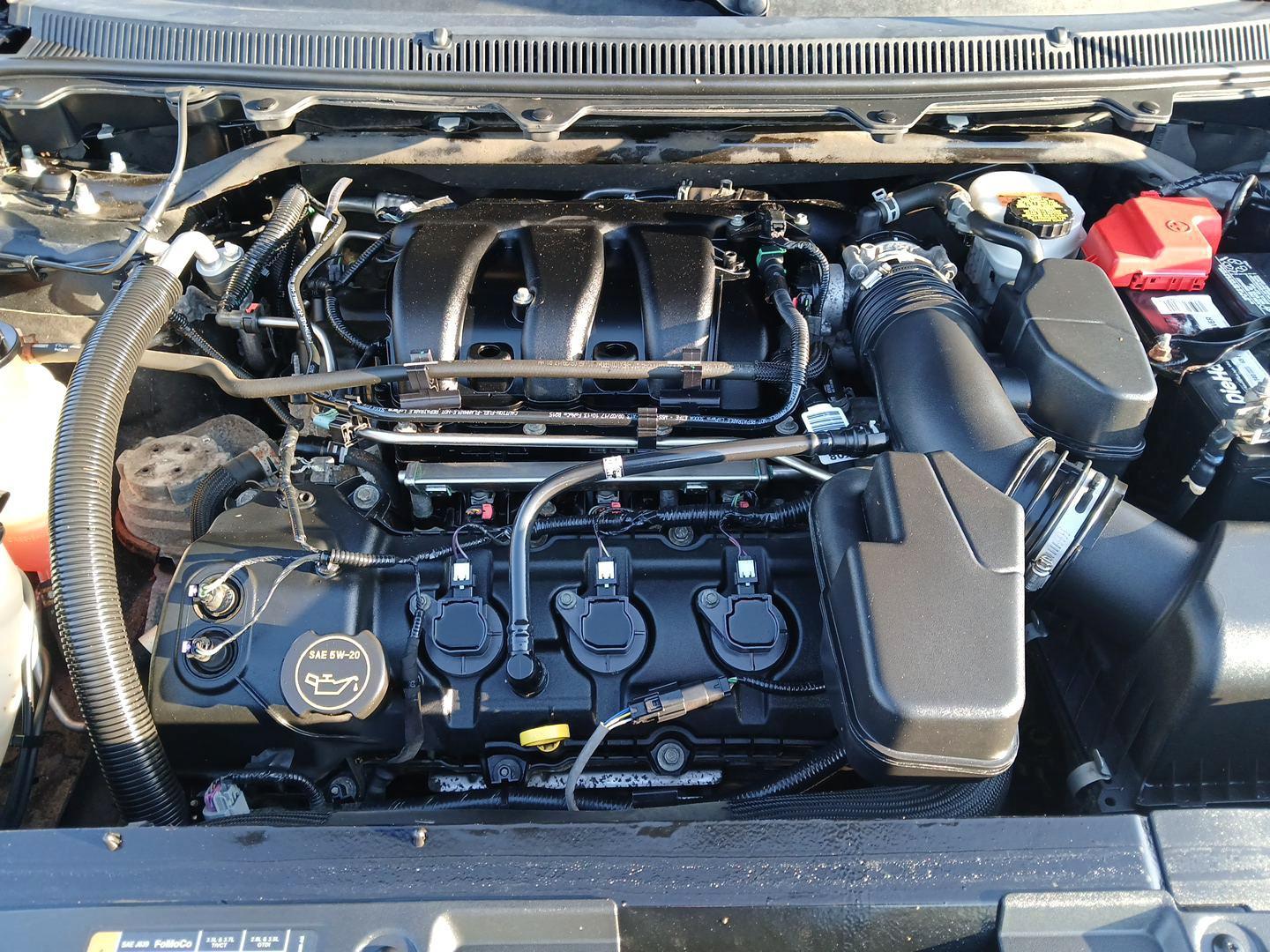 2018 Ford Flex Limited AWD (2FMHK6D8XJB) with an 3.5L V6 DOHC 24V engine, 6-Speed Automatic Overdrive transmission, located at 401 Woodman Dr, Riverside, OH, 45431, (937) 908-9800, 39.760899, -84.123421 - Third Row - Photo#10