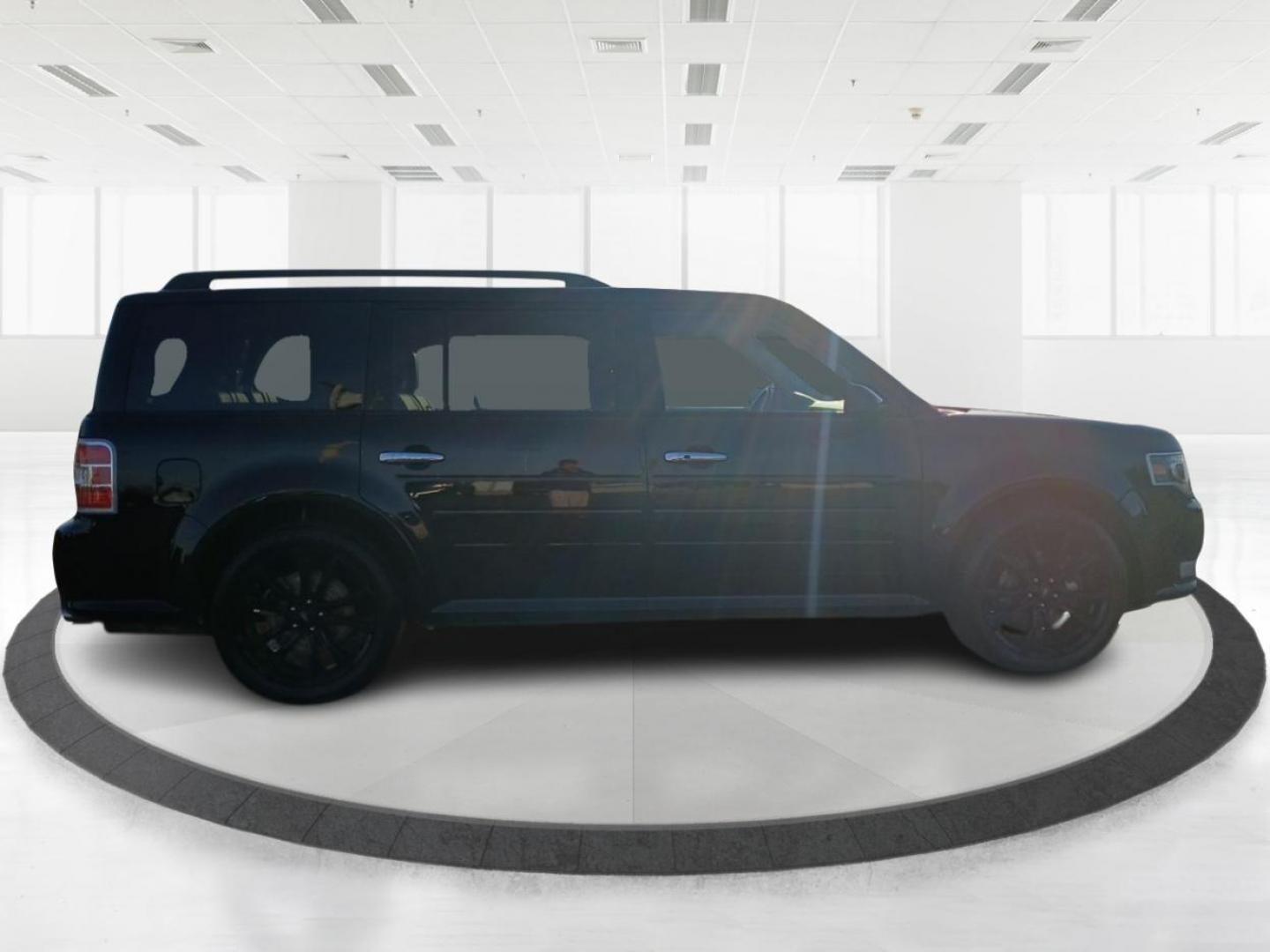 2018 Ford Flex Limited AWD (2FMHK6D8XJB) with an 3.5L V6 DOHC 24V engine, 6-Speed Automatic Overdrive transmission, located at 401 Woodman Dr, Riverside, OH, 45431, (937) 908-9800, 39.760899, -84.123421 - Third Row - Photo#1