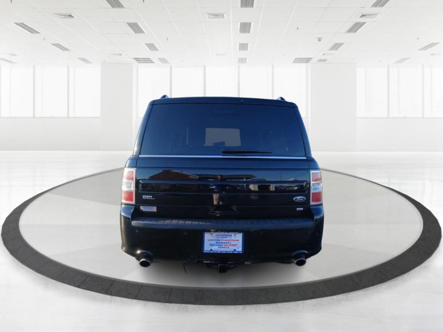 2018 Ford Flex Limited AWD (2FMHK6D8XJB) with an 3.5L V6 DOHC 24V engine, 6-Speed Automatic Overdrive transmission, located at 401 Woodman Dr, Riverside, OH, 45431, (937) 908-9800, 39.760899, -84.123421 - Third Row - Photo#3