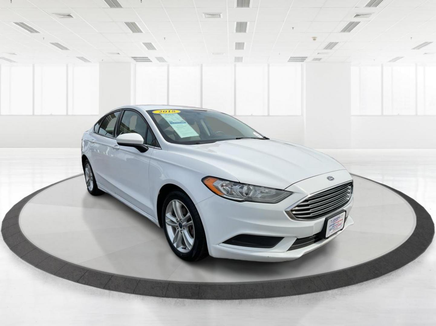 2018 Ford Fusion SE (3FA6P0H79JR) with an Duratec 2.5L I-4 DOHC engine, located at 1230 East Main St, Xenia, OH, 45385, (937) 908-9800, 39.688026, -83.910172 - 2018 Ford Fusion SE - Photo#0