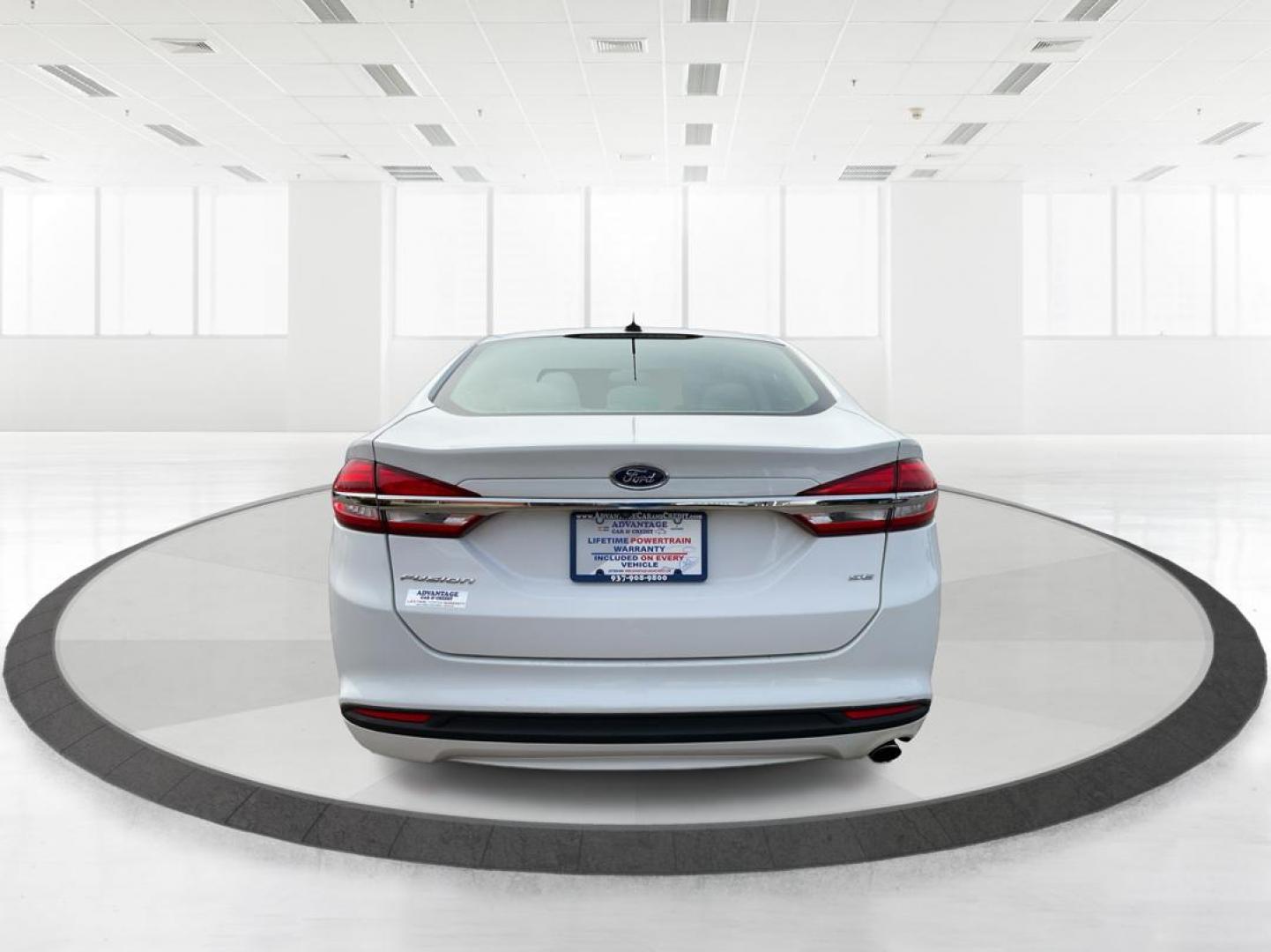 2018 Ford Fusion SE (3FA6P0H79JR) with an Duratec 2.5L I-4 DOHC engine, located at 1230 East Main St, Xenia, OH, 45385, (937) 908-9800, 39.688026, -83.910172 - 2018 Ford Fusion SE - Photo#3
