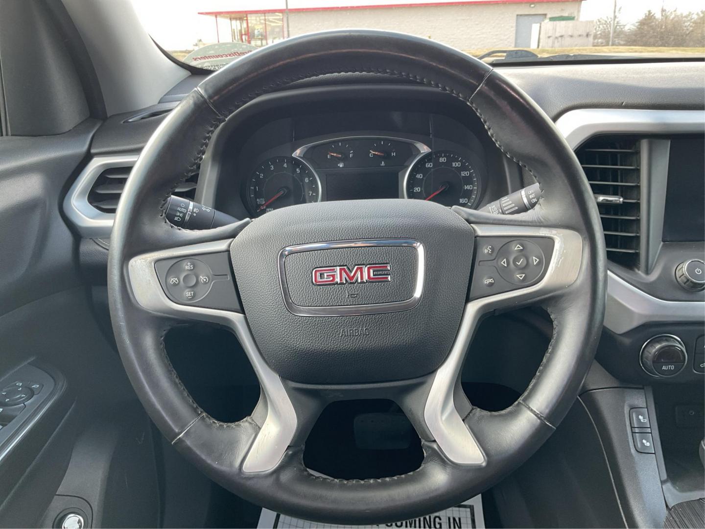 2018 GMC Acadia SLT-1 (1GKKNMLA4JZ) with an 2.5L I-4 gasoline direct injection engine, located at 1230 East Main St, Xenia, OH, 45385, (937) 908-9800, 39.688026, -83.910172 - Third Row - Photo#15
