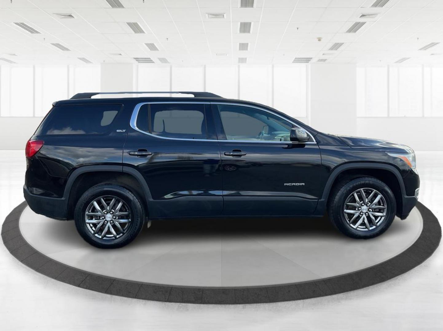 2018 GMC Acadia SLT-1 (1GKKNMLA4JZ) with an 2.5L I-4 gasoline direct injection engine, located at 1230 East Main St, Xenia, OH, 45385, (937) 908-9800, 39.688026, -83.910172 - Third Row - Photo#1