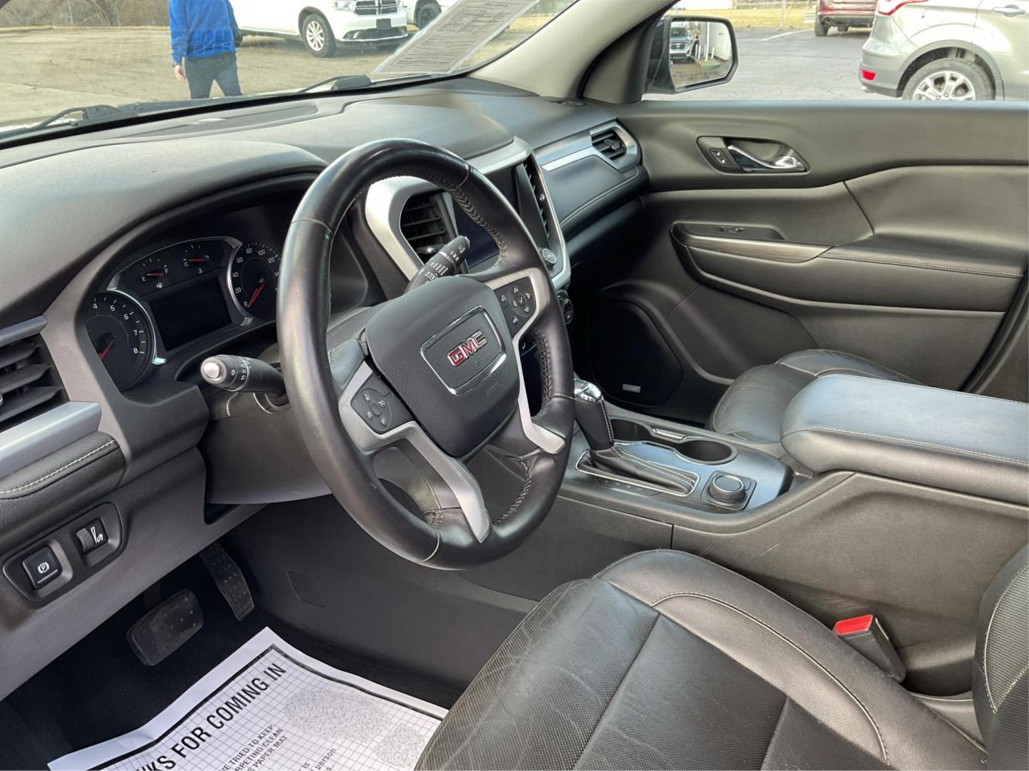 2018 GMC Acadia SLT-1 (1GKKNMLA4JZ) with an 2.5L I-4 gasoline direct injection engine, located at 1230 East Main St, Xenia, OH, 45385, (937) 908-9800, 39.688026, -83.910172 - Third Row - Photo#8