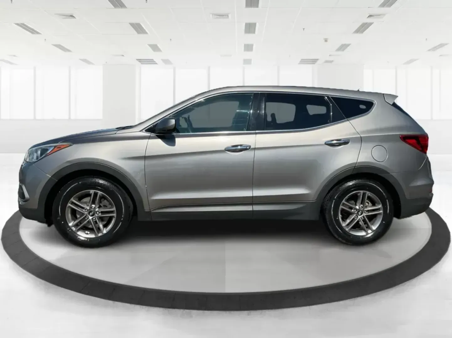 2018 Hyundai Santa Fe 2.4L (5NMZTDLB0JH) with an Theta II 2.4L I-4 gasoline direct injection engine, located at 401 Woodman Dr, Riverside, OH, 45431, (937) 908-9800, 39.760899, -84.123421 - Experience the perfect blend of comfort, style, and versatility with the **2018 Hyundai Santa Fe Sport**, now available at **Advantage Car and Credit**, your trusted **Buy Here Pay Here dealership** located at **1184 Kauffman Ave, Fairborn, OH 45324**. Whether you're a growing family looking for a r - Photo#4
