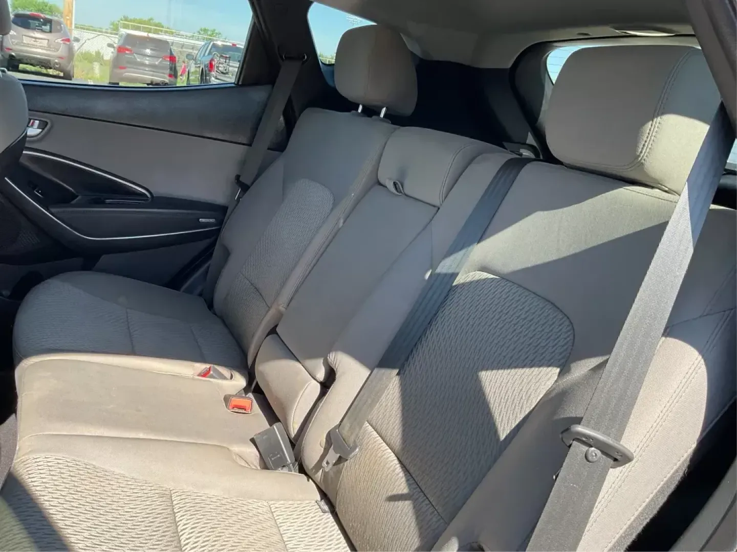 2018 Hyundai Santa Fe 2.4L (5NMZTDLB0JH) with an Theta II 2.4L I-4 gasoline direct injection engine, located at 401 Woodman Dr, Riverside, OH, 45431, (937) 908-9800, 39.760899, -84.123421 - Experience the perfect blend of comfort, style, and versatility with the **2018 Hyundai Santa Fe Sport**, now available at **Advantage Car and Credit**, your trusted **Buy Here Pay Here dealership** located at **1184 Kauffman Ave, Fairborn, OH 45324**. Whether you're a growing family looking for a r - Photo#8