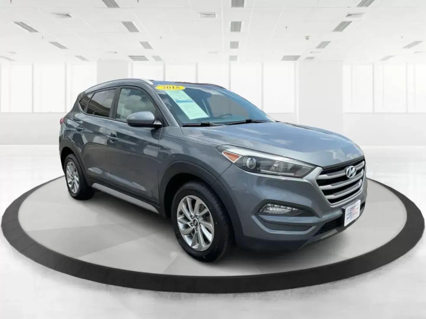 2018 Hyundai Tucson SEL (KM8J3CA44JU) with an Nu 2L I-4 gasoline direct injection engine, located at 1184 Kauffman Ave, Fairborn, OH, 45324, (937) 908-9800, 39.807072, -84.030914 - **Explore Your Next Adventure in the 2018 Hyundai Tucson SEL Perfect for Families and Adventurers Alike!**<br /> <br /> Are you searching for a versatile and stylish SUV that perfectly balances comfort and performance? Look no further! The 2018 Hyundai Tucson SEL is your ticket to unforgettable fam - Photo#0