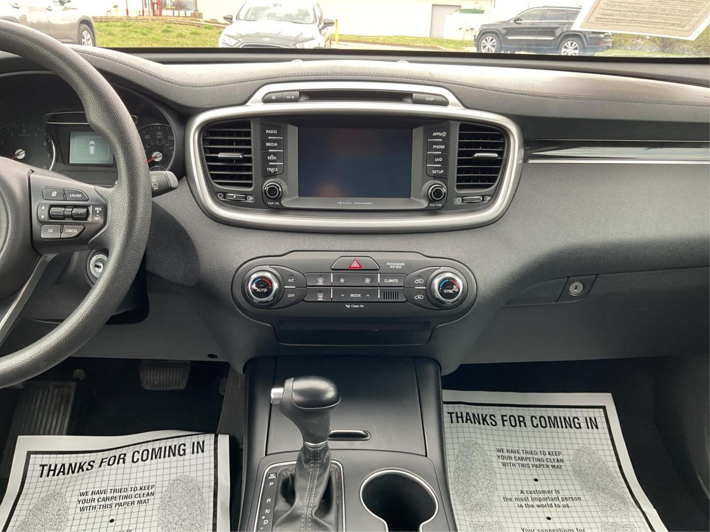2018 Kia Sorento 2.4L LX (5XYPG4A38JG) with an 2.4L I-4 gasoline direct injection engine, located at 4508 South Dixie Dr, Moraine, OH, 45439, (937) 908-9800, 39.689976, -84.218452 - 2018 Kia Sorento 2.4L LX - Photo#12